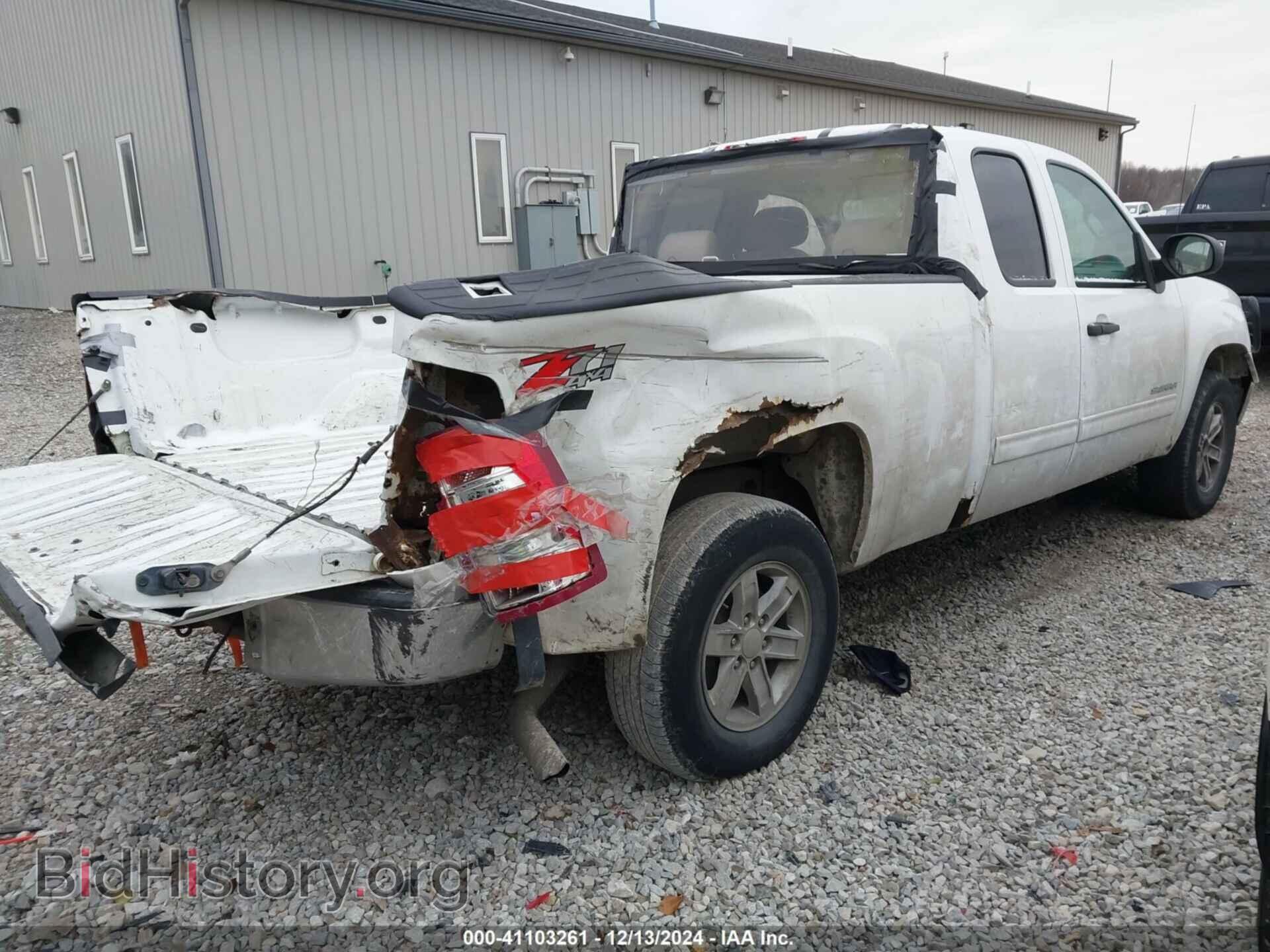 2011 GMC SIERRA 1500 - VIN: 1GTR2VE30BZ170228 - Фото 4