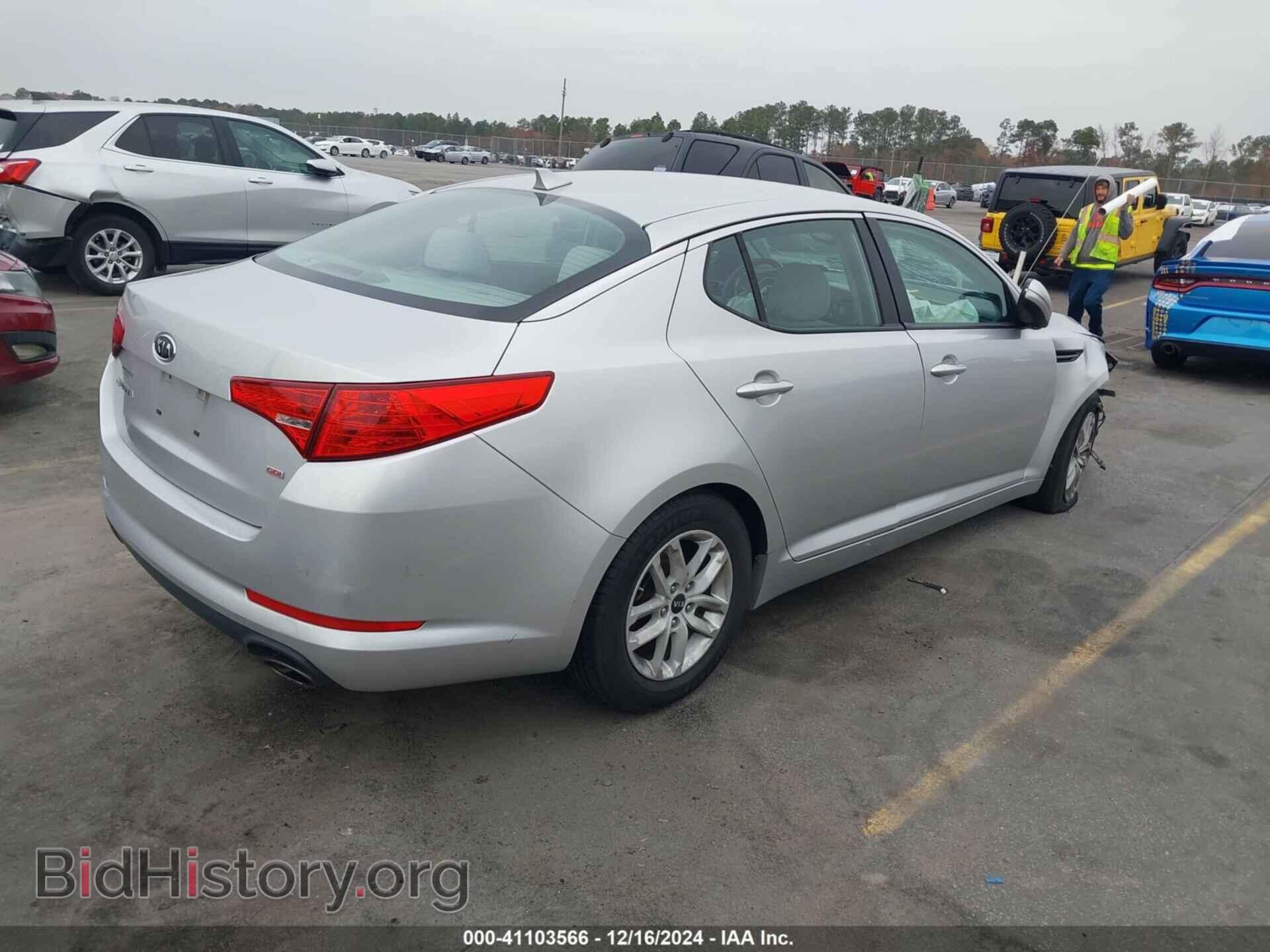 2011 KIA OPTIMA - VIN: KNAGM4A70B5177284 - Фото 4