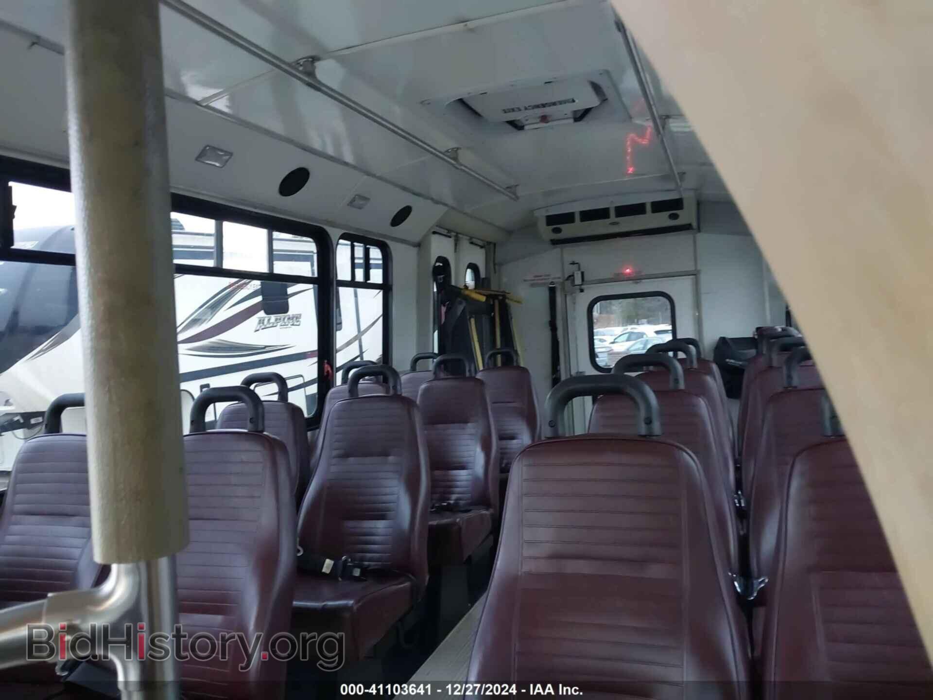 2010 FORD E-450 CUTAWAY - VIN: 1FDFE4FS4ADA62499 - Фото 7