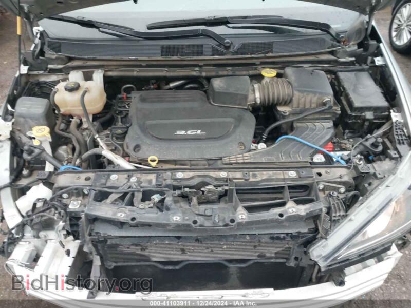 2018 Chrysler PACIFICA (VIN 2C4RC1FG6JR188958) — фото 10 из 14