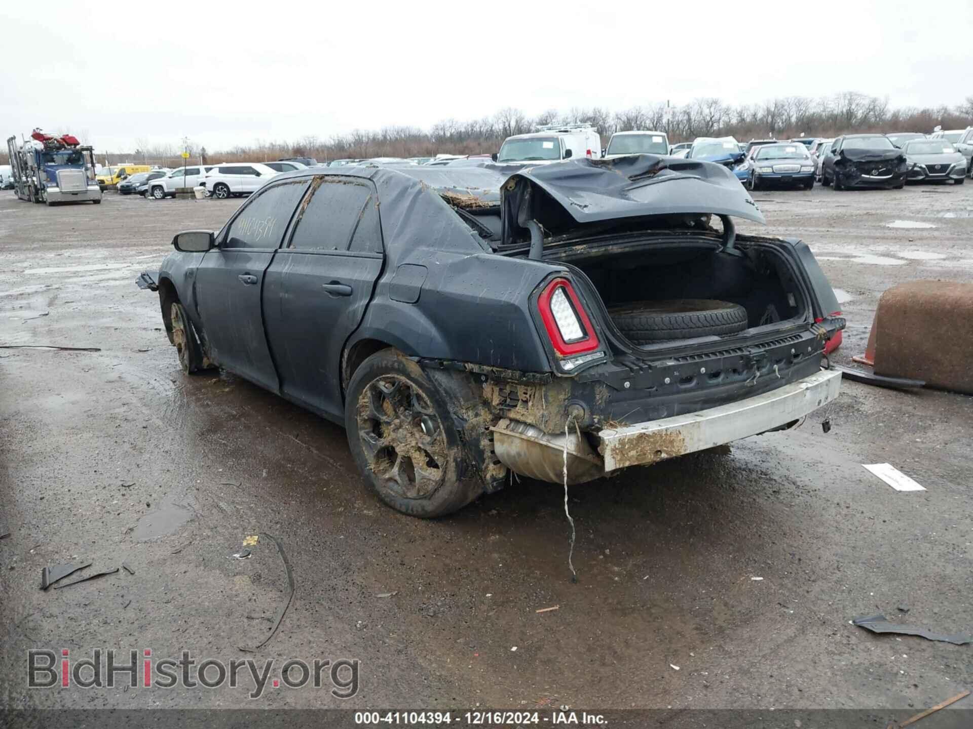 2019 CHRYSLER 300 - VIN: 2C3CCAGG8KH637069 - Фото 3