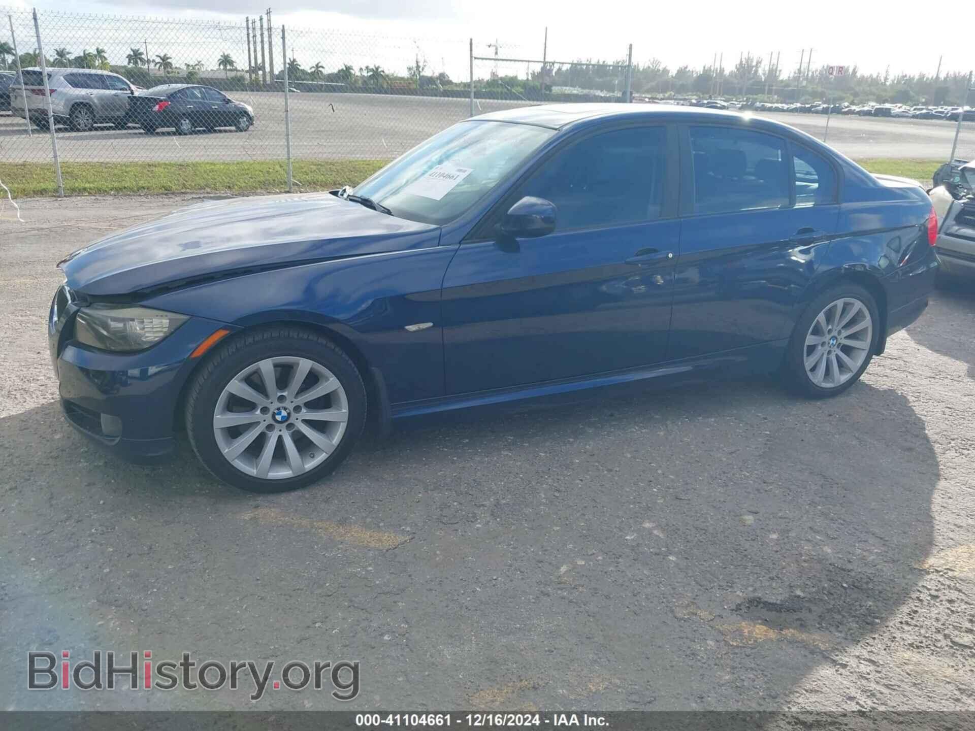 2011 BMW 328I - VIN: WBAPH7C51BE852688 - Фото 2
