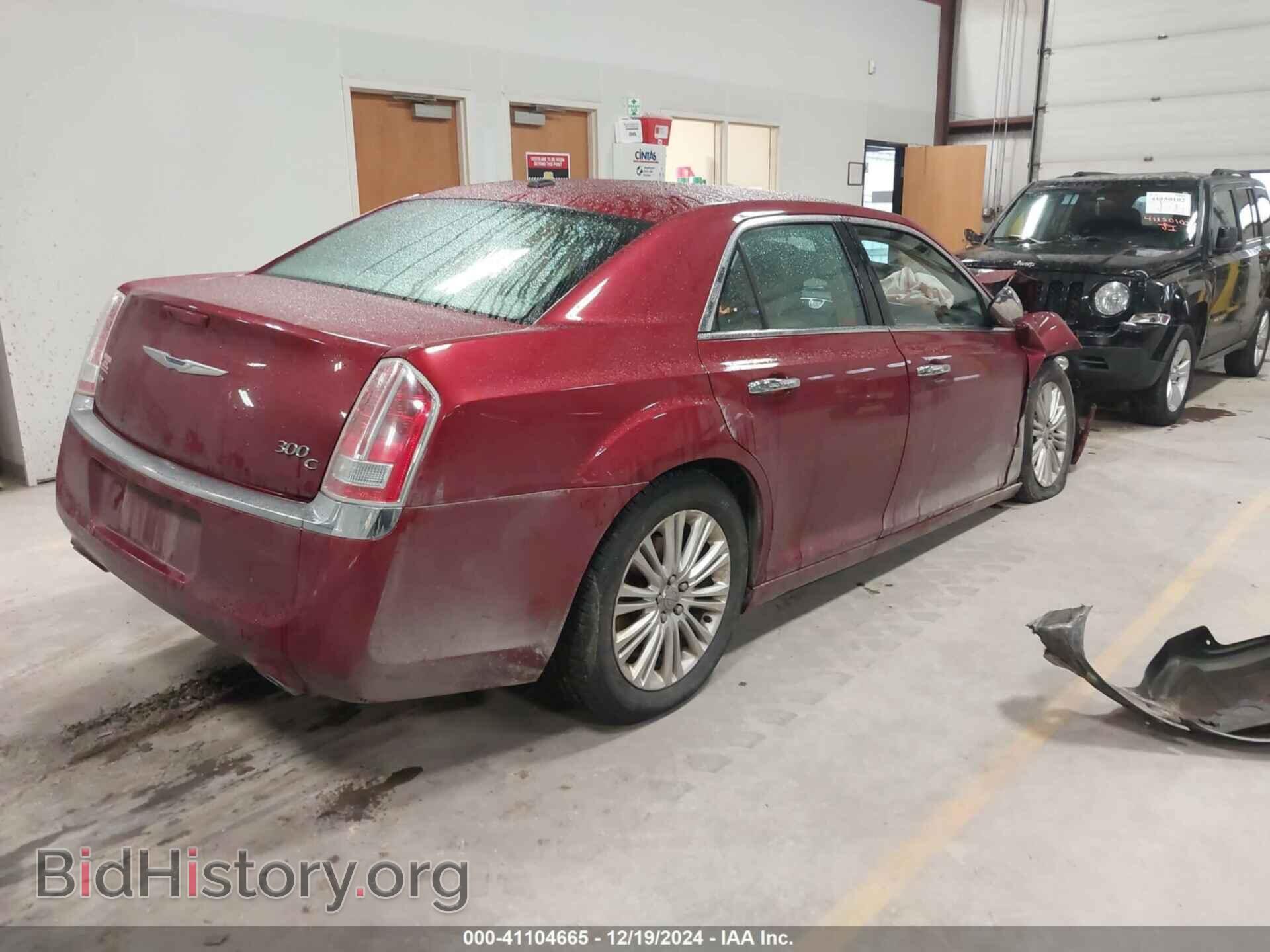 2014 CHRYSLER 300C - VIN: 2C3CCAKG4EH331465 - Фото 4