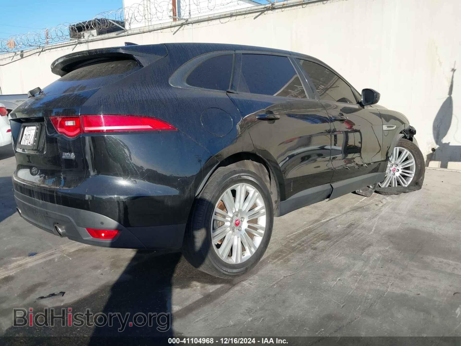 2017 JAGUAR F-PACE - VIN: SADCJ2BVXHA066225 - Фото 4