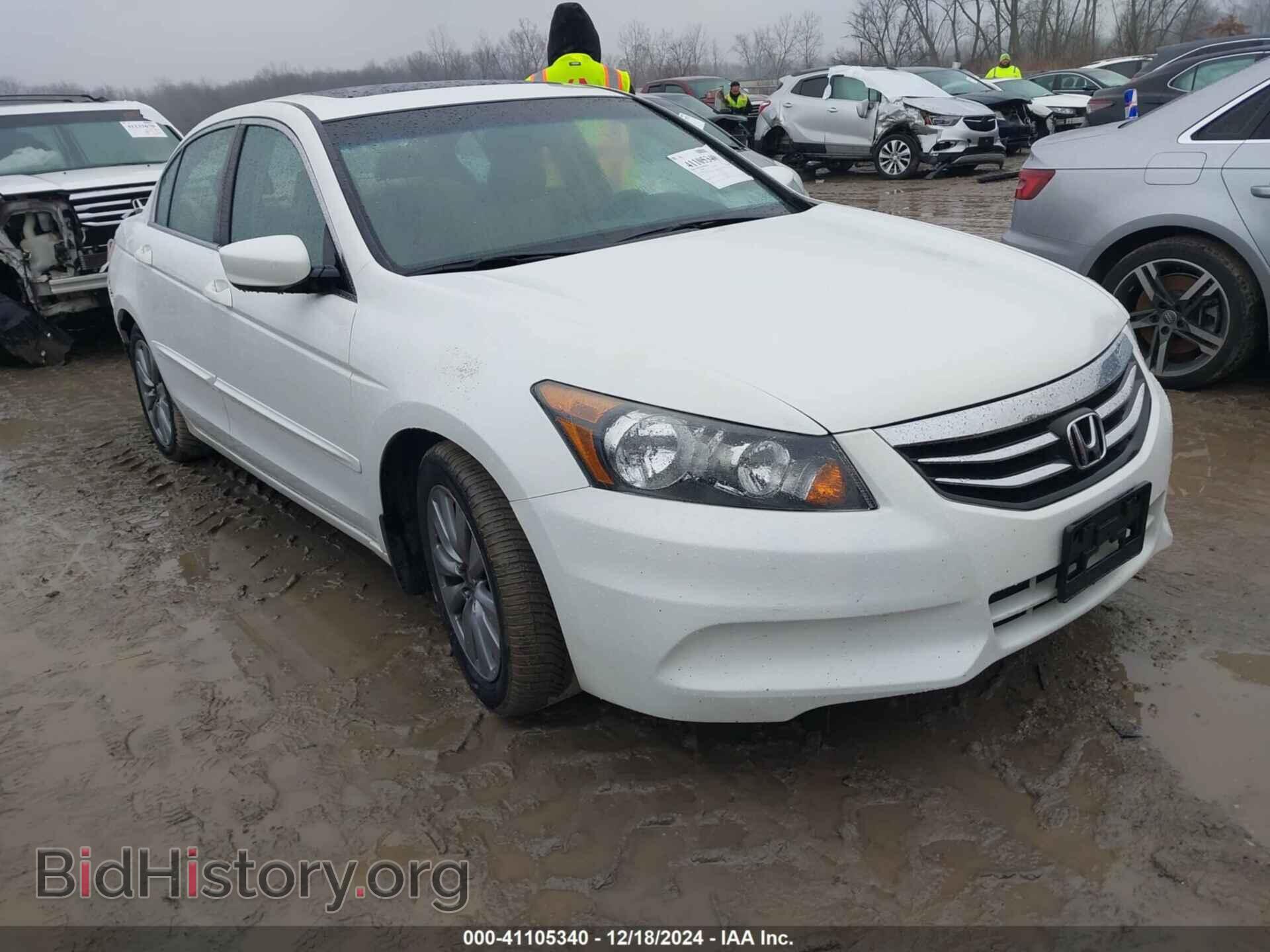 Photo 1HGCP2F88CA204028 - HONDA ACCORD 2012