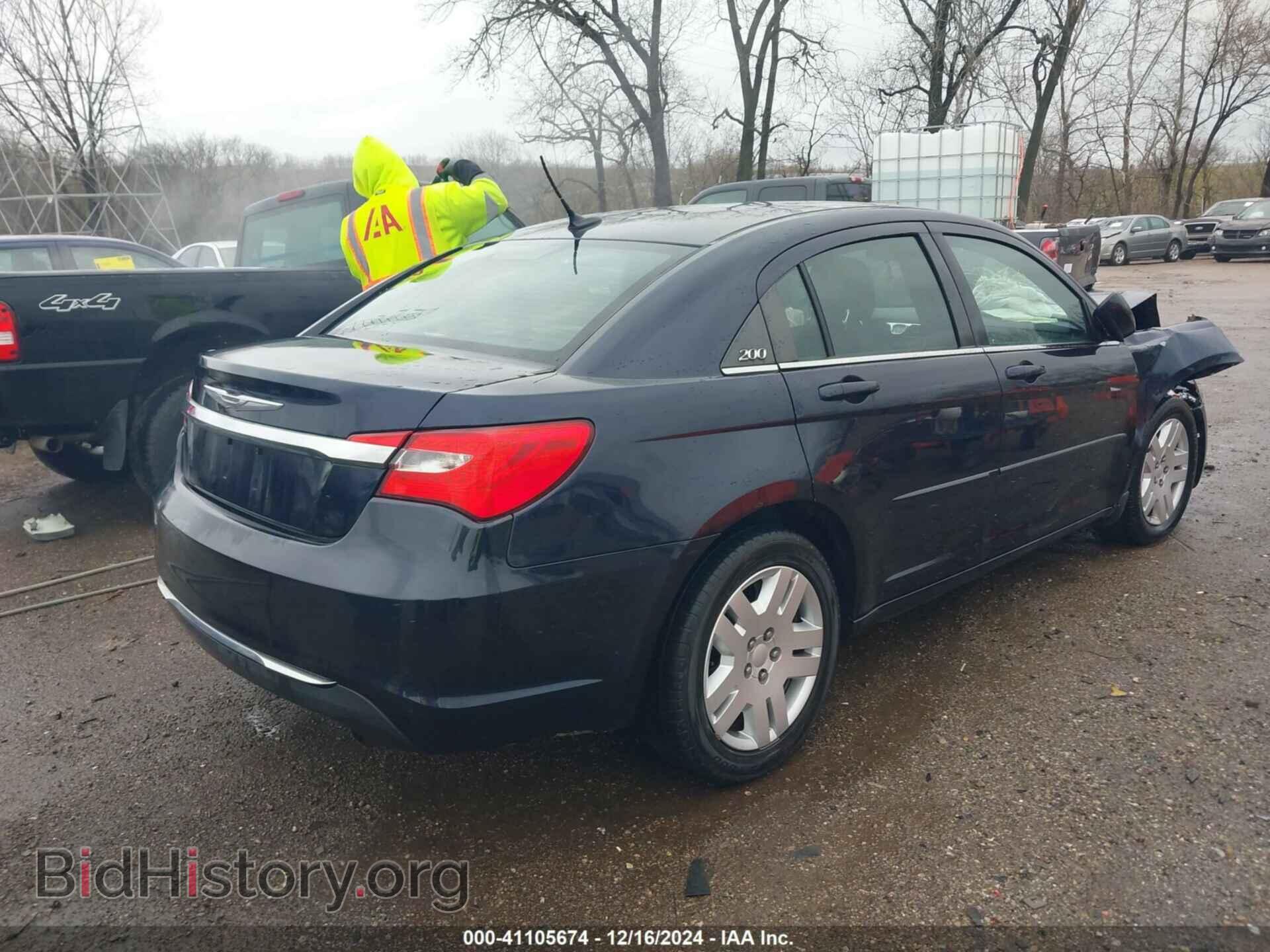 2011 CHRYSLER 200 - VIN: 1C3BC4FB5BN559943 - Фото 4