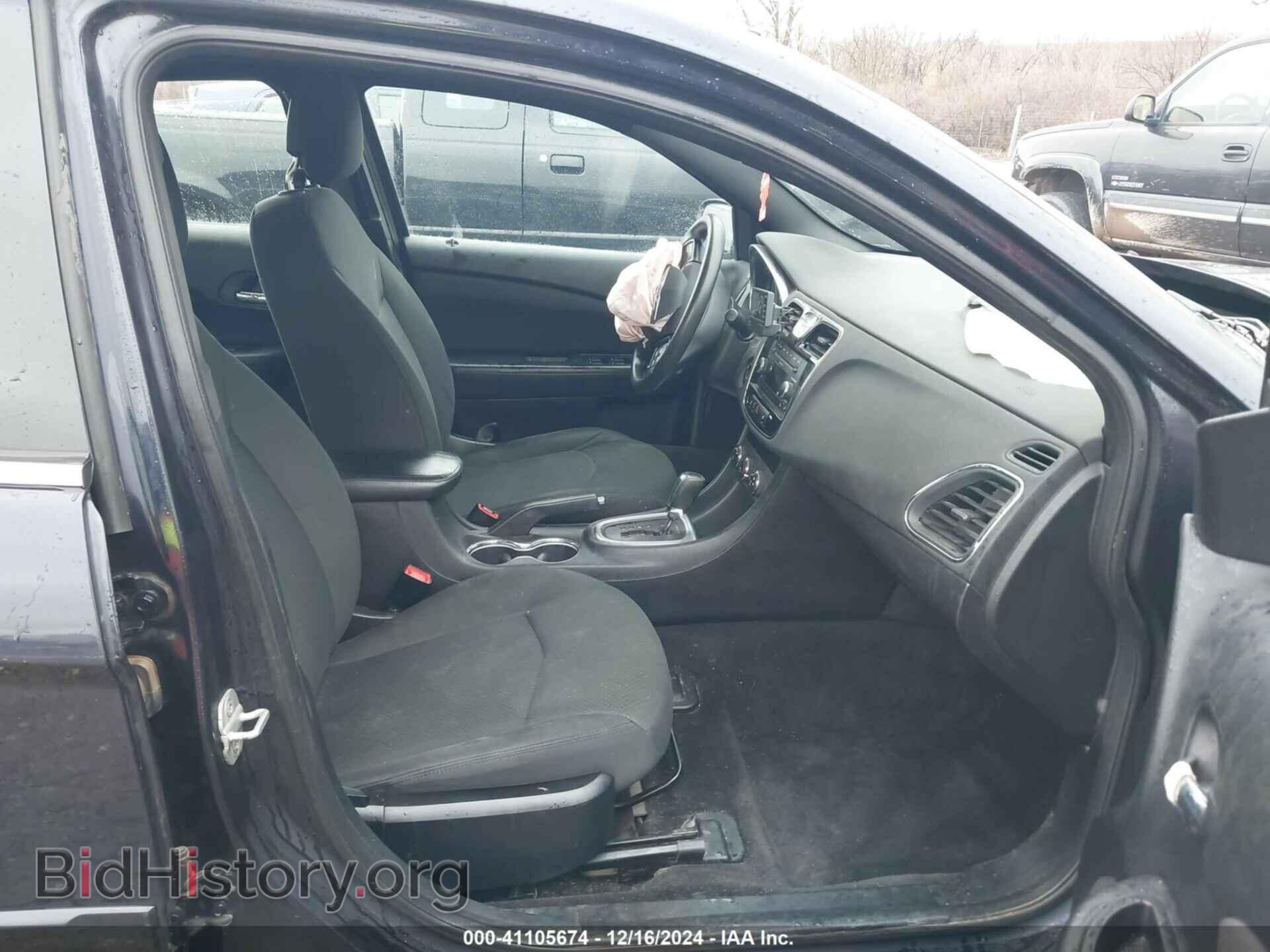 2011 CHRYSLER 200 - VIN: 1C3BC4FB5BN559943 - Фото 5