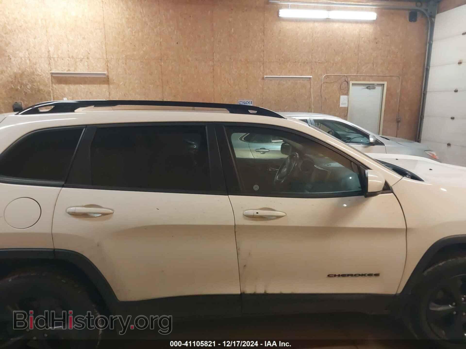 2018 JEEP CHEROKEE - VIN: 1C4PJMDB8JD570255 - Фото 13