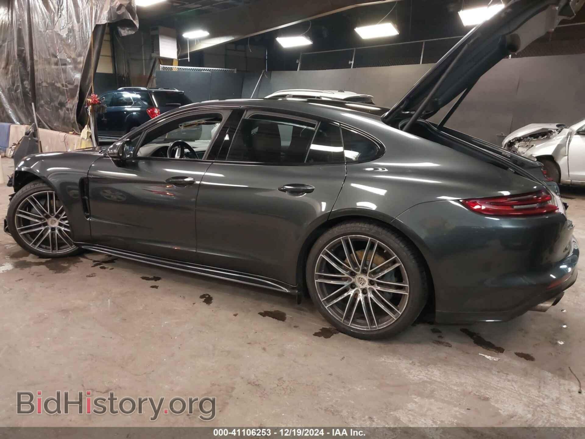 2017 PORSCHE PANAMERA - VIN: WP0AB2A79HL122064 - Фото 3