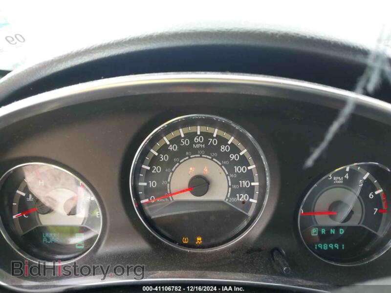 2013 Chrysler 200 (VIN 1C3CCBBB2DN651416) — photo 7 of 17