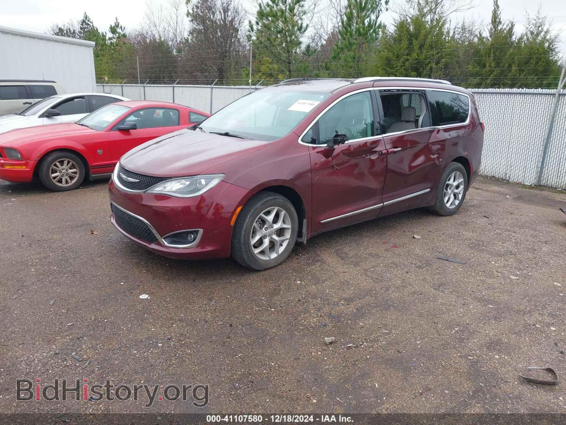 2017 CHRYSLER PACIFICA - VIN: 2C4RC1EG2HR644014 - Photo 2