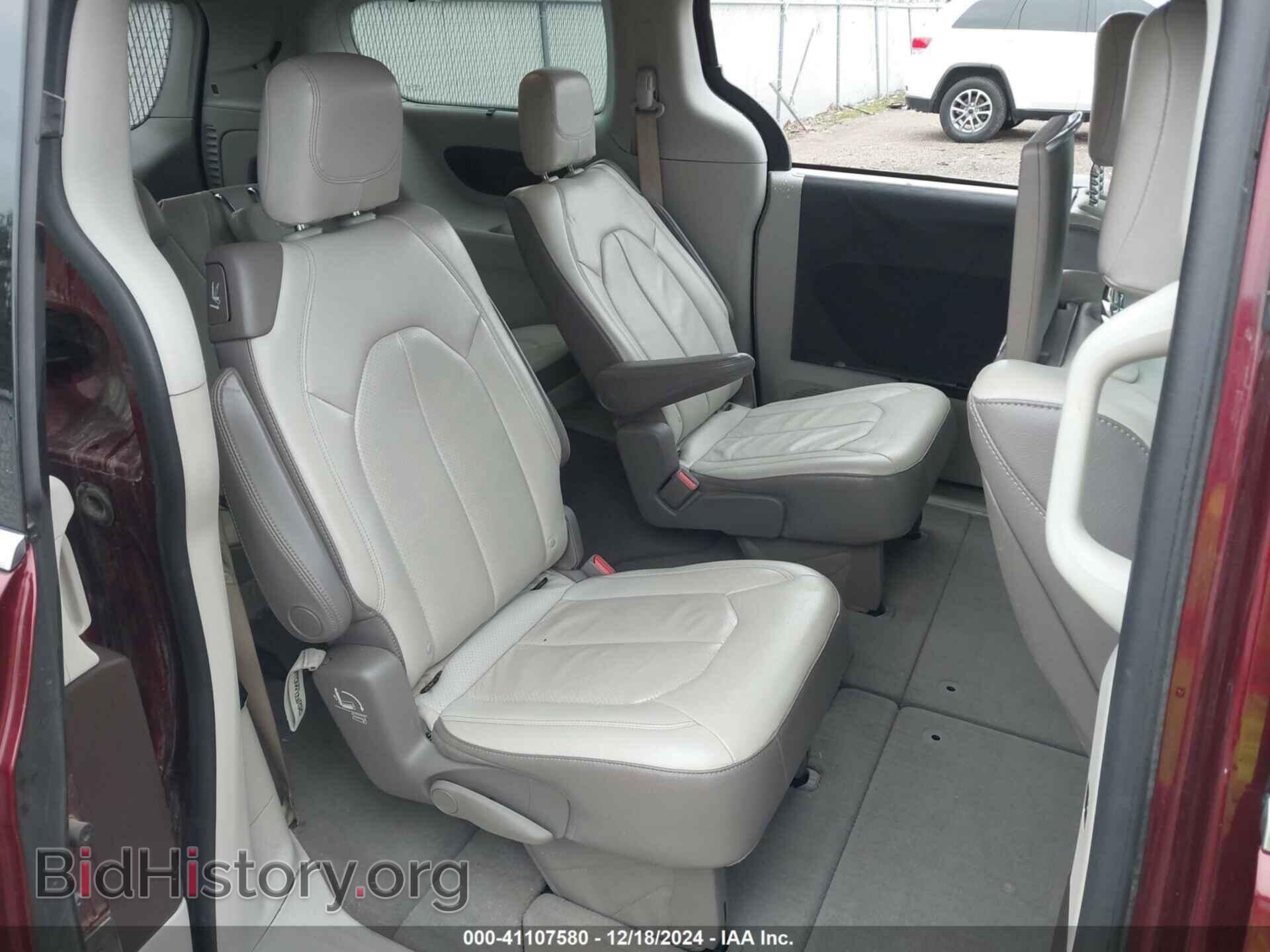 2017 CHRYSLER PACIFICA - VIN: 2C4RC1EG2HR644014 - Photo 8