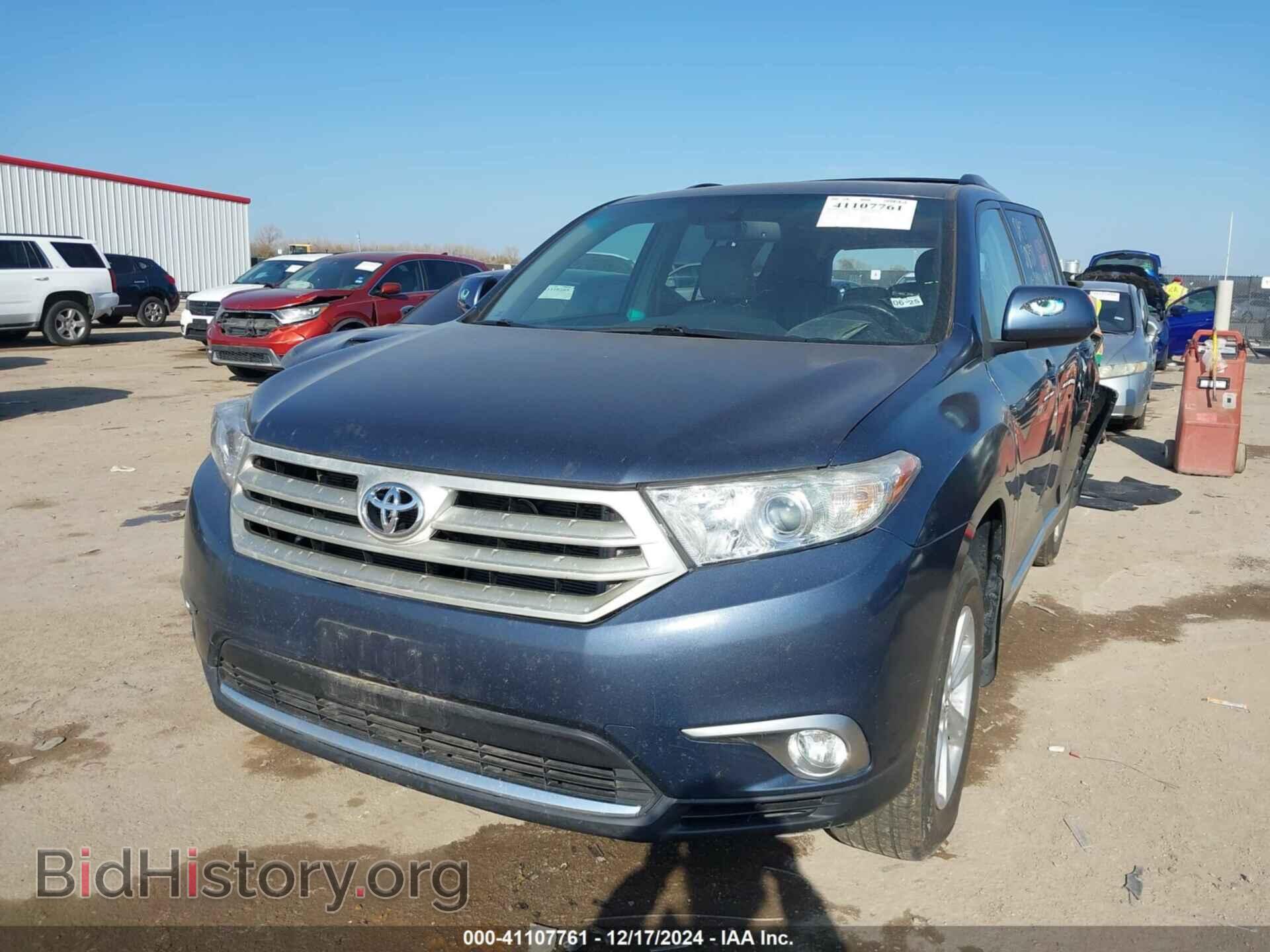 2013 TOYOTA HIGHLANDER - VIN: 5TDBK3EH8DS219911 - Фото 2