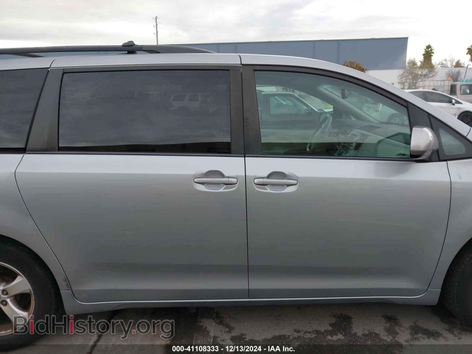 2013 TOYOTA SIENNA - VIN: 5TDKK3DC8DS400528 - Фото 13