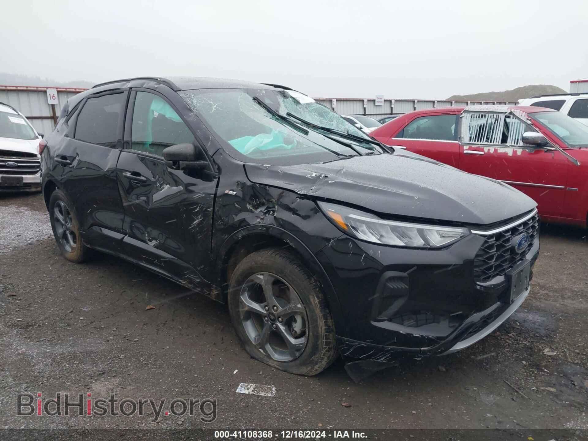 Photo 1FMCU9MN6PUA17606 - FORD ESCAPE 2023