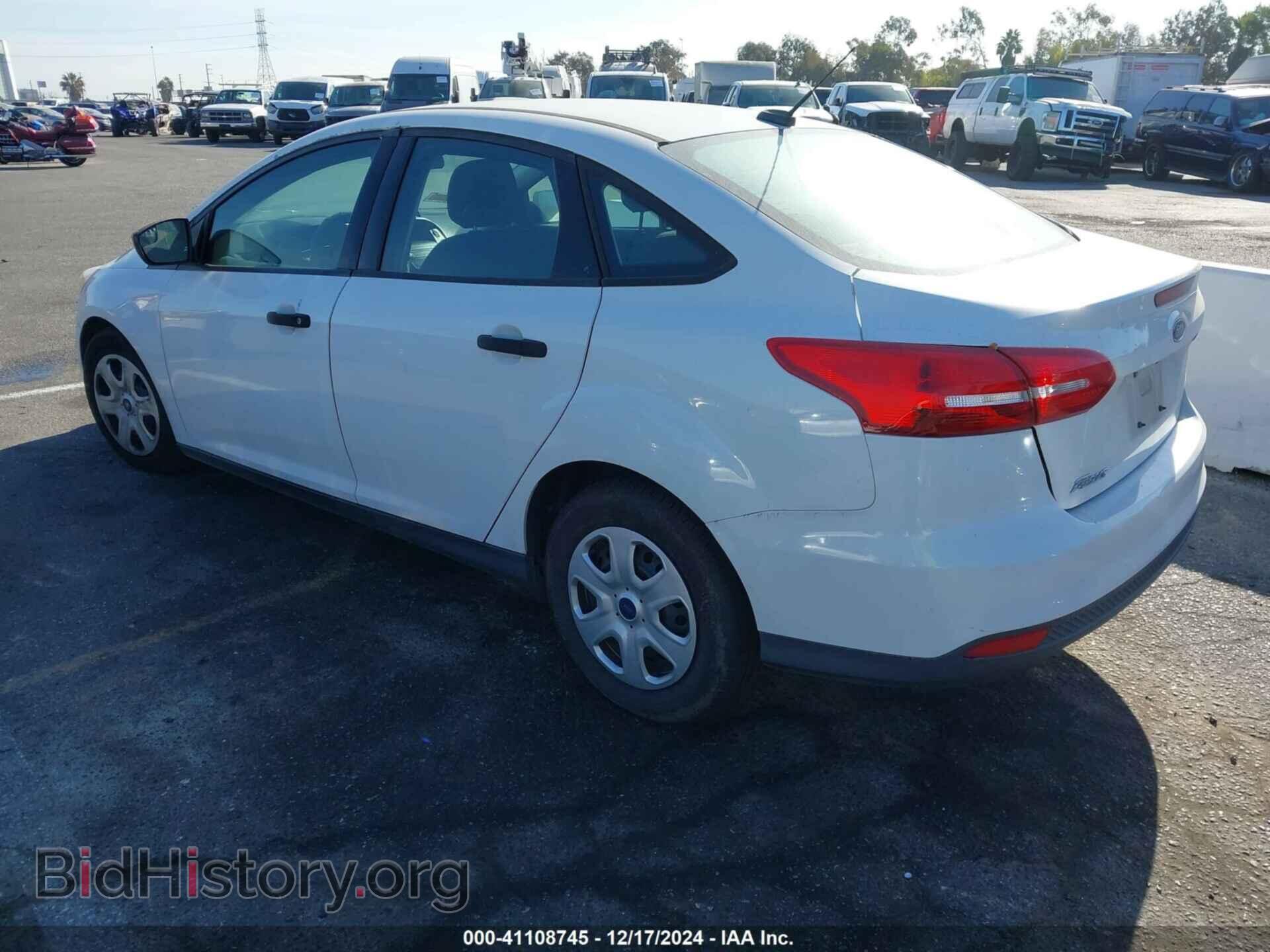 2018 FORD FOCUS - VIN: 1FADP3E28JL260595 - Photo 3