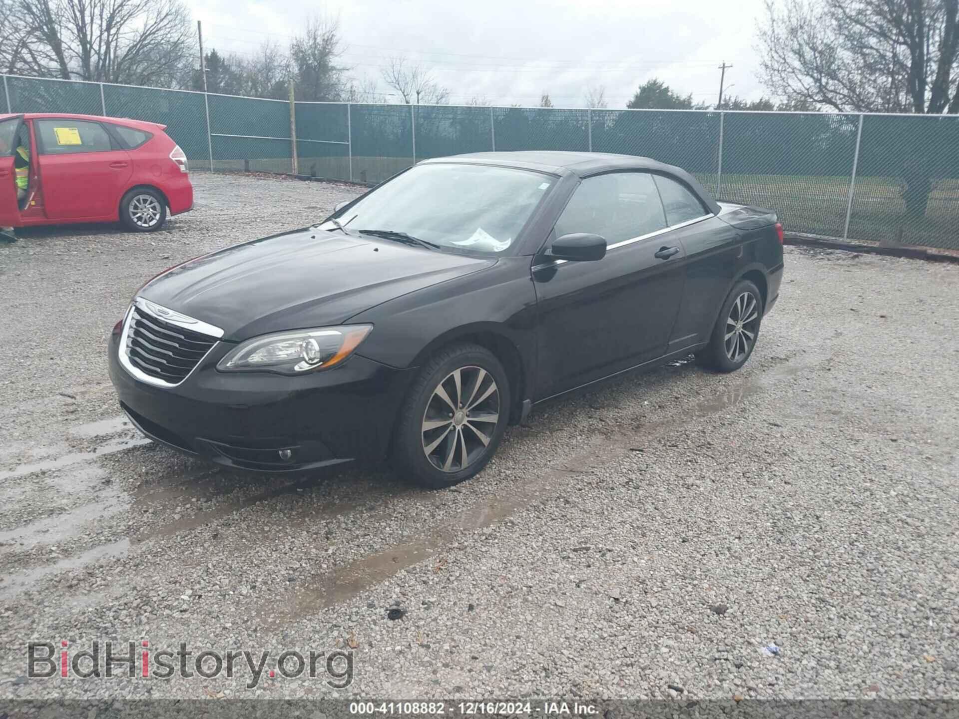 2011 CHRYSLER 200 - VIN: 1C3BC8EG1BN624050 - Фото 2