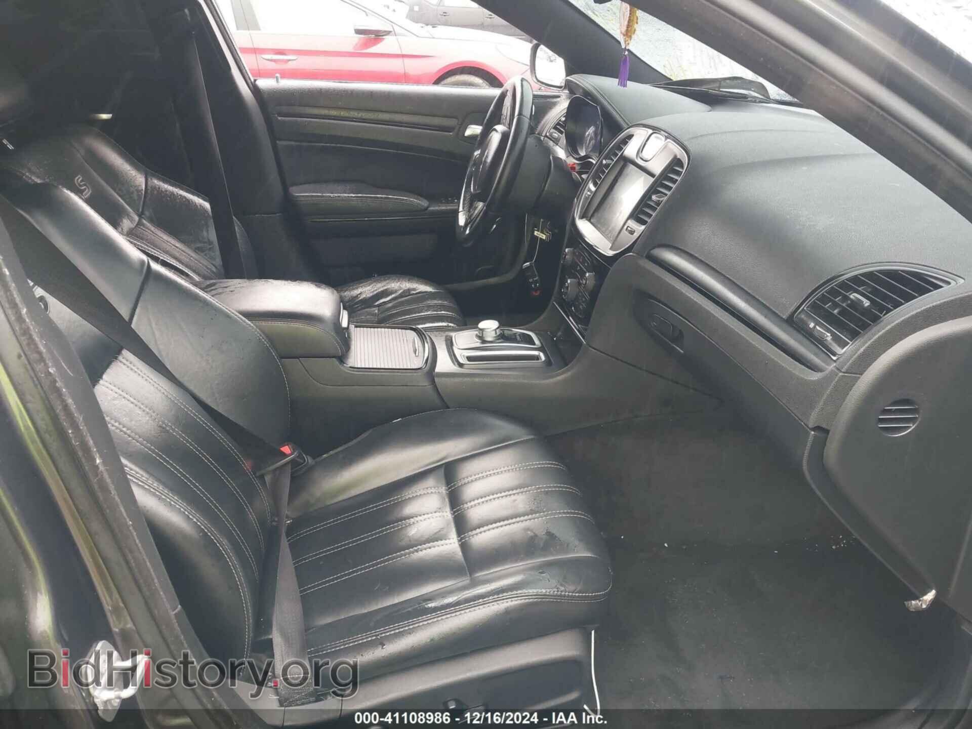 2016 CHRYSLER 300 - VIN: 2C3CCABG4GH167704 - Фото 5