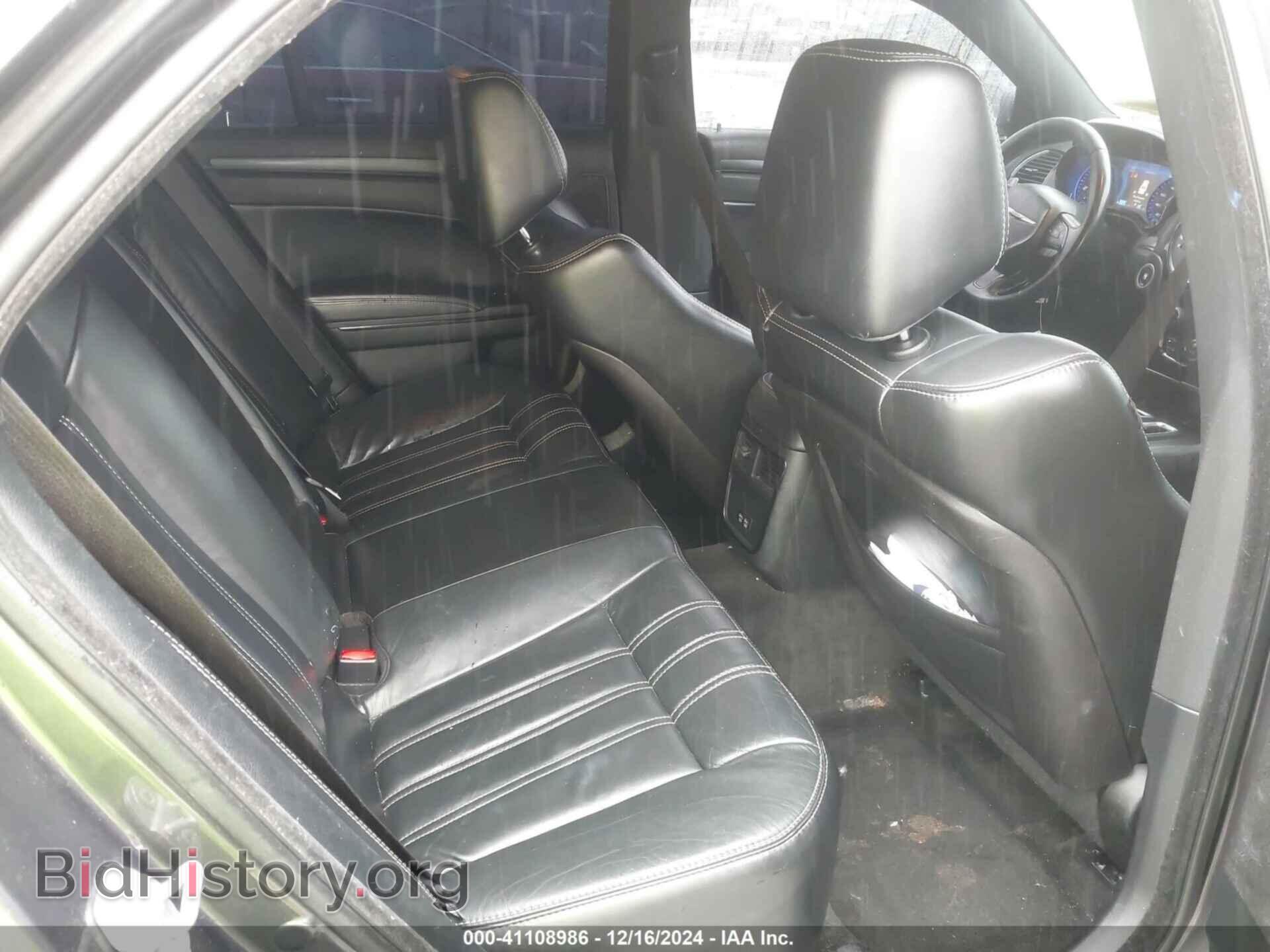 2016 CHRYSLER 300 - VIN: 2C3CCABG4GH167704 - Фото 8