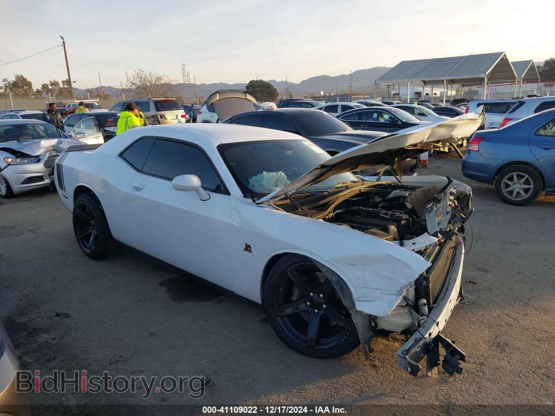 Photo 2C3CDZFJ1GH284657 - DODGE CHALLENGER 2016