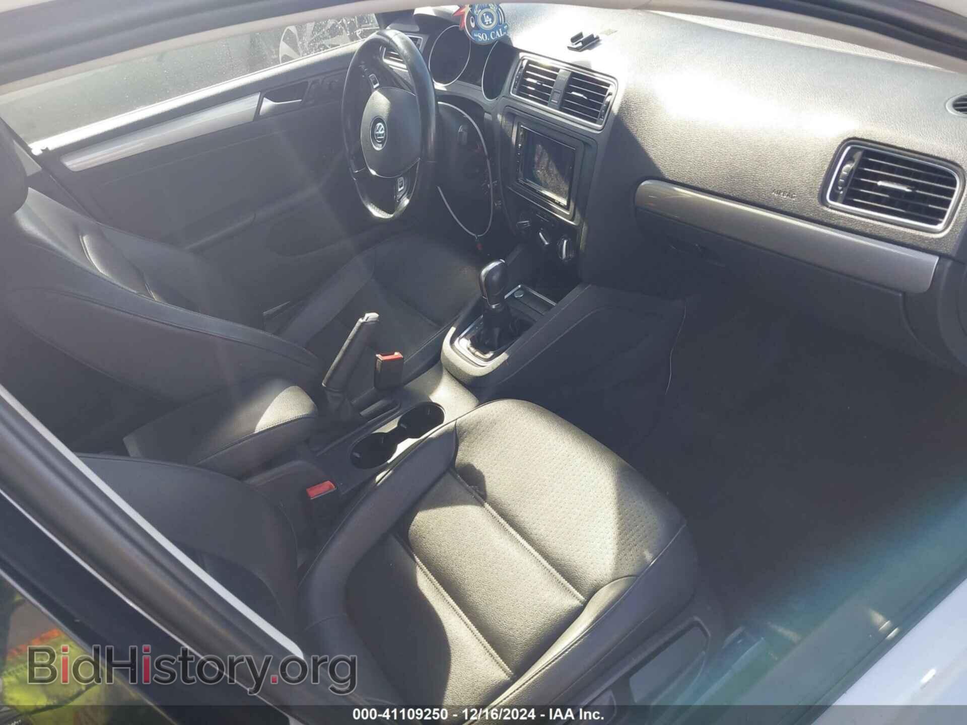 2017 VOLKSWAGEN JETTA - VIN: 3VWDB7AJ1HM398143 - Фото 5
