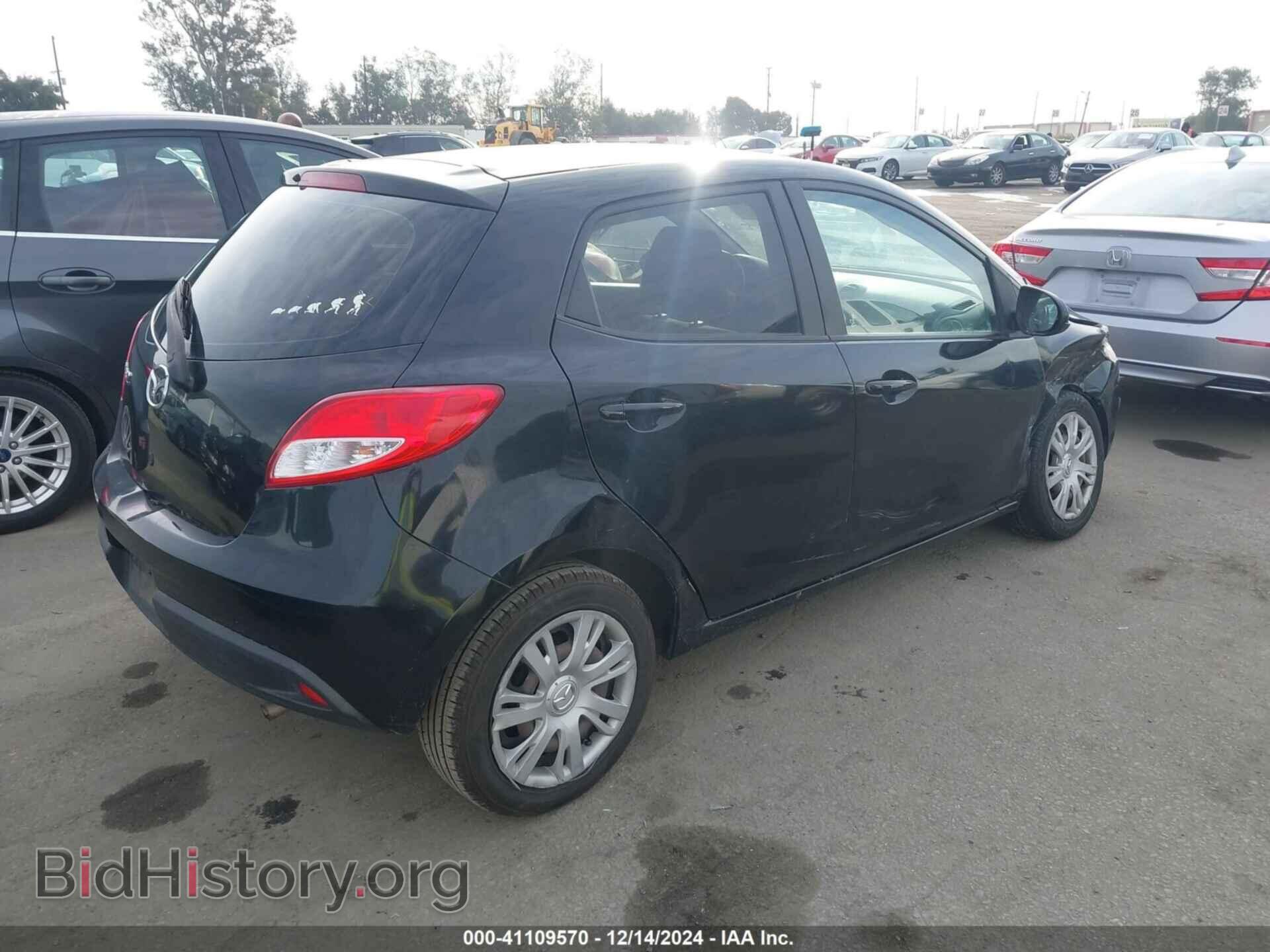 2013 MAZDA MAZDA2 - VIN: JM1DE1KY1D0170871 - Фото 4