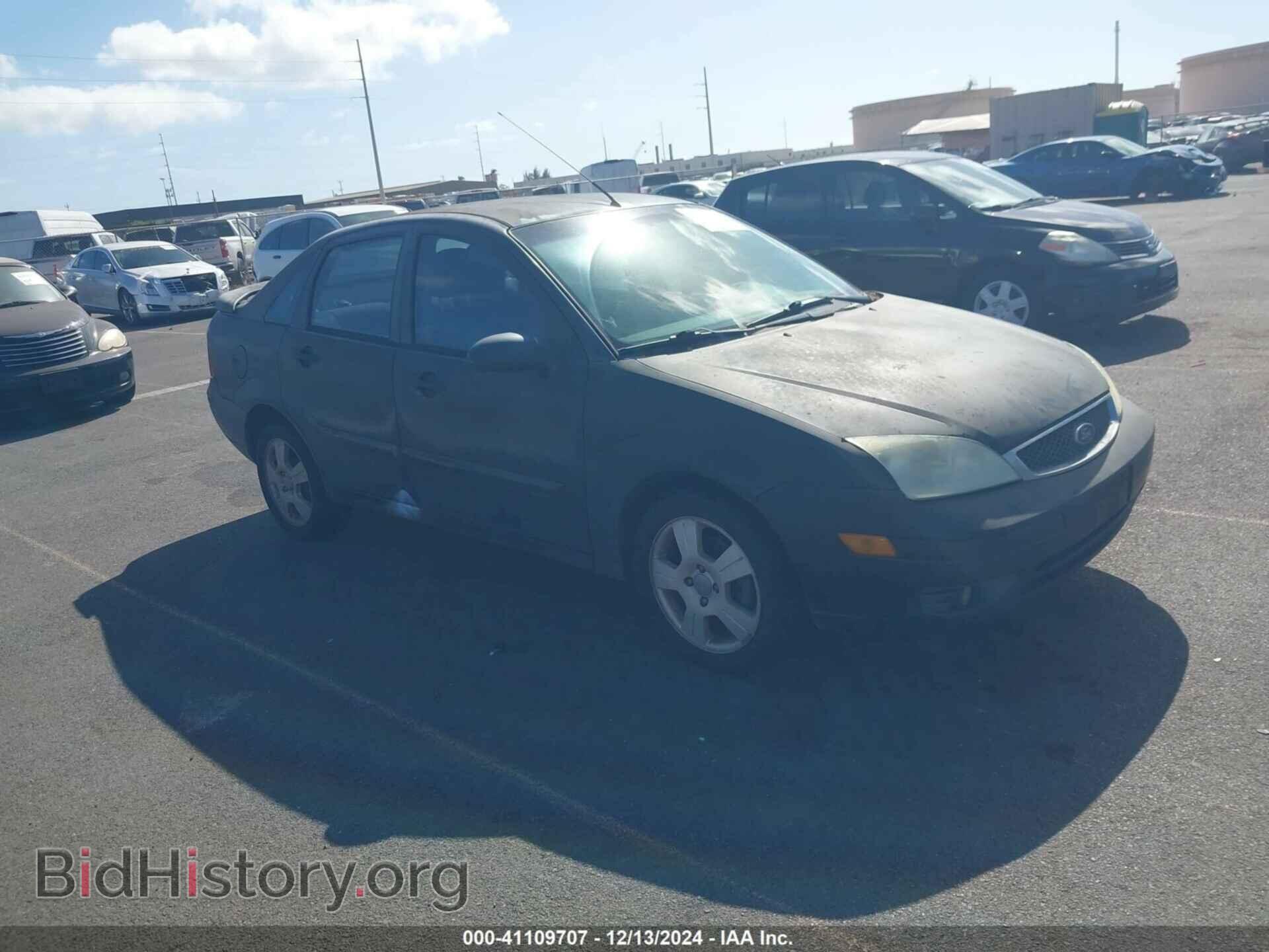 Photo 1FAHP34N46W120630 - FORD FOCUS 2006