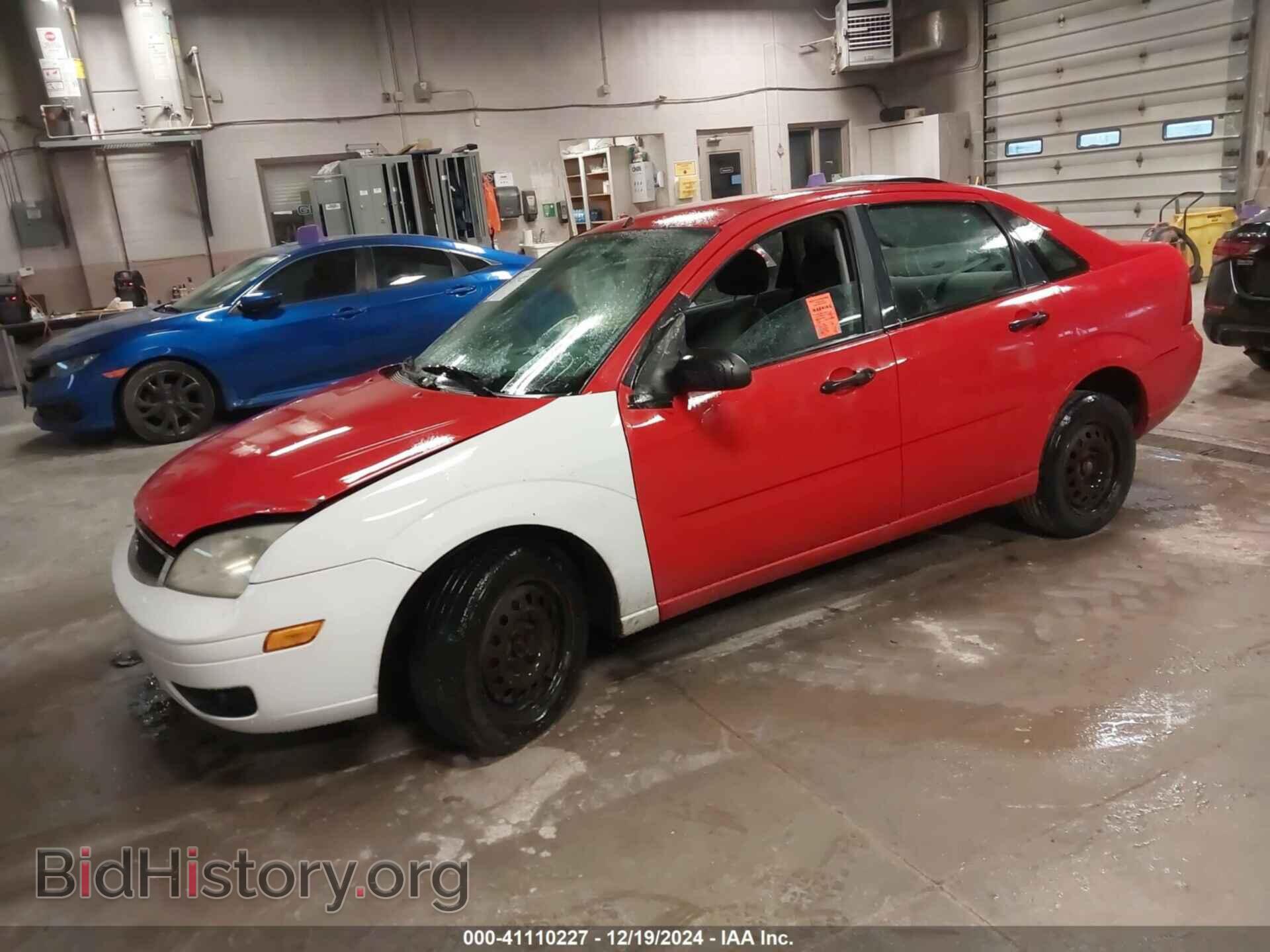 2006 FORD FOCUS - VIN: 1FAFP34NX6W253447 - Фото 2