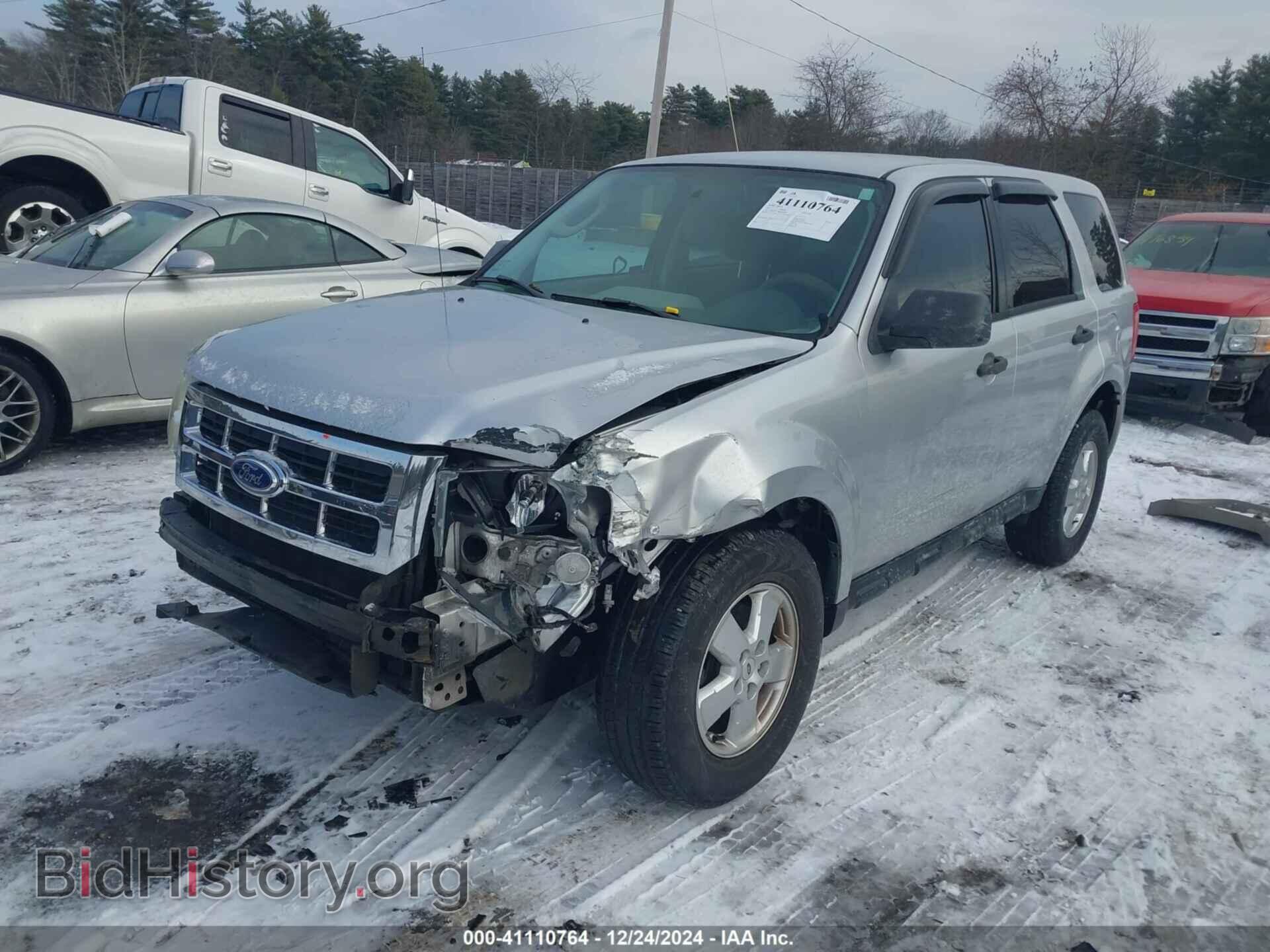 2011 FORD ESCAPE - VIN: 1FMCU0C78BKB85699 - Фото 2