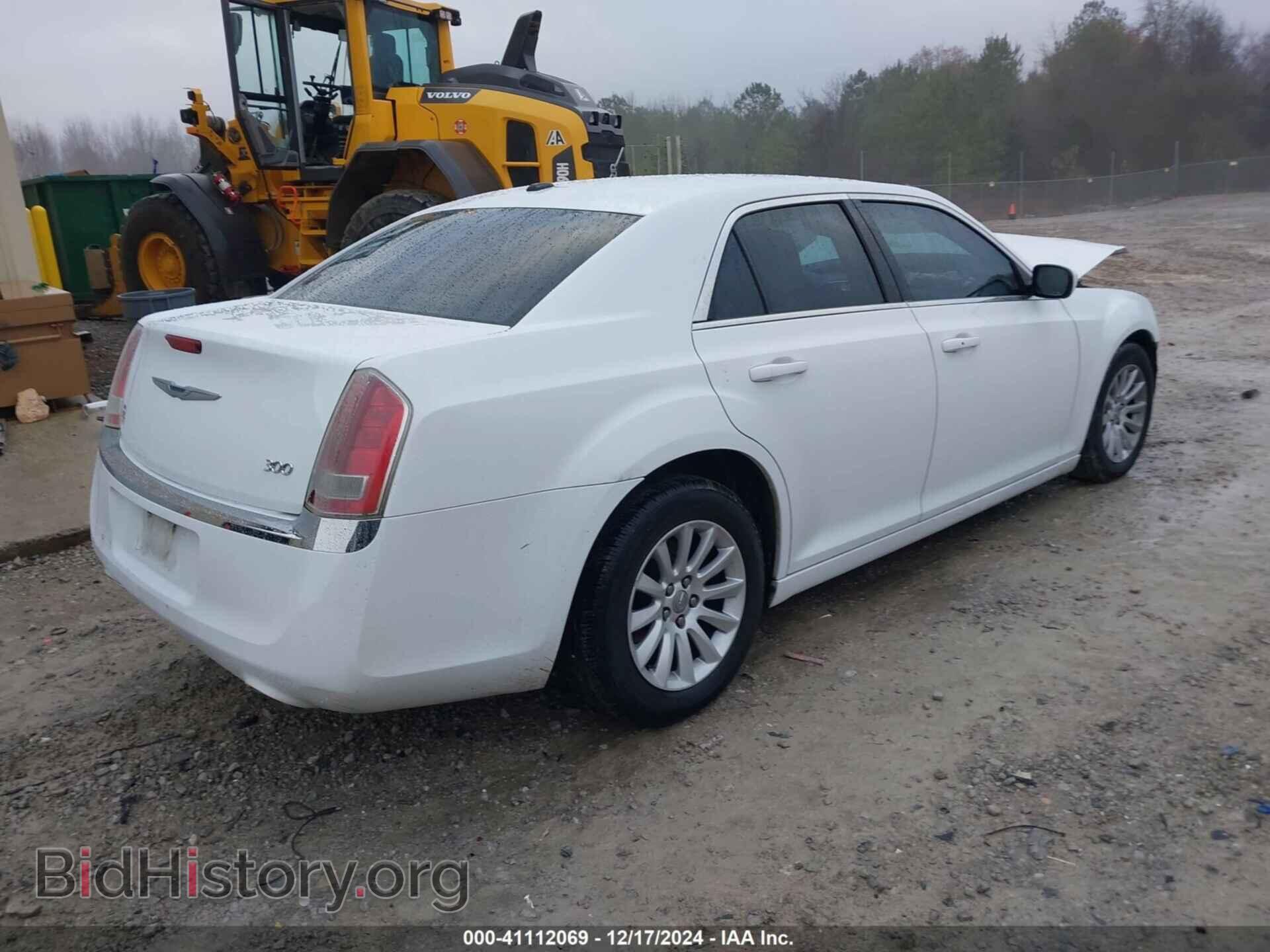 2014 CHRYSLER 300 - VIN: 2C3CCAAG2EH119178 - Фото 4