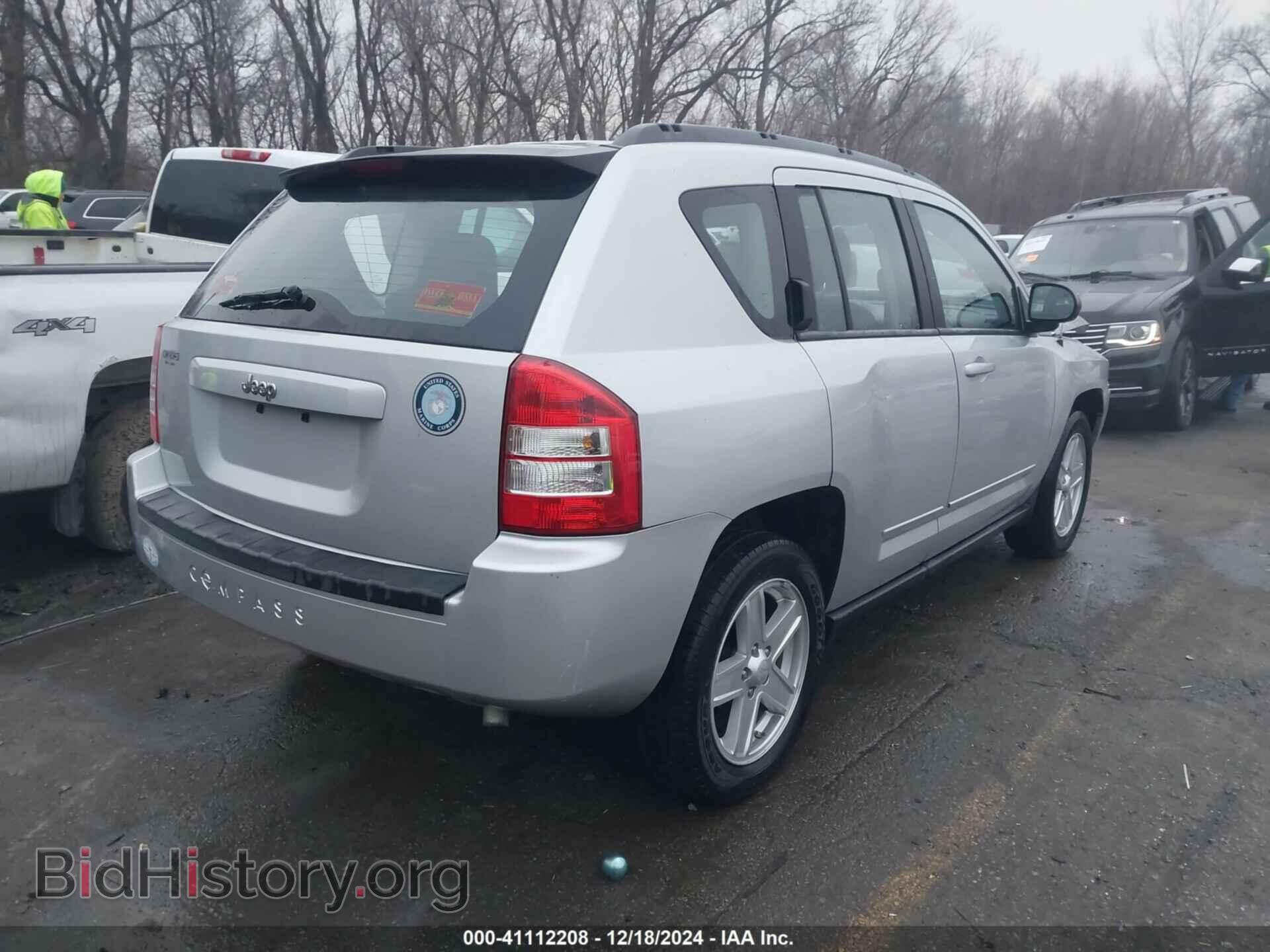 2010 JEEP COMPASS - VIN: 1J4NT4FB5AD553440 - Фото 4