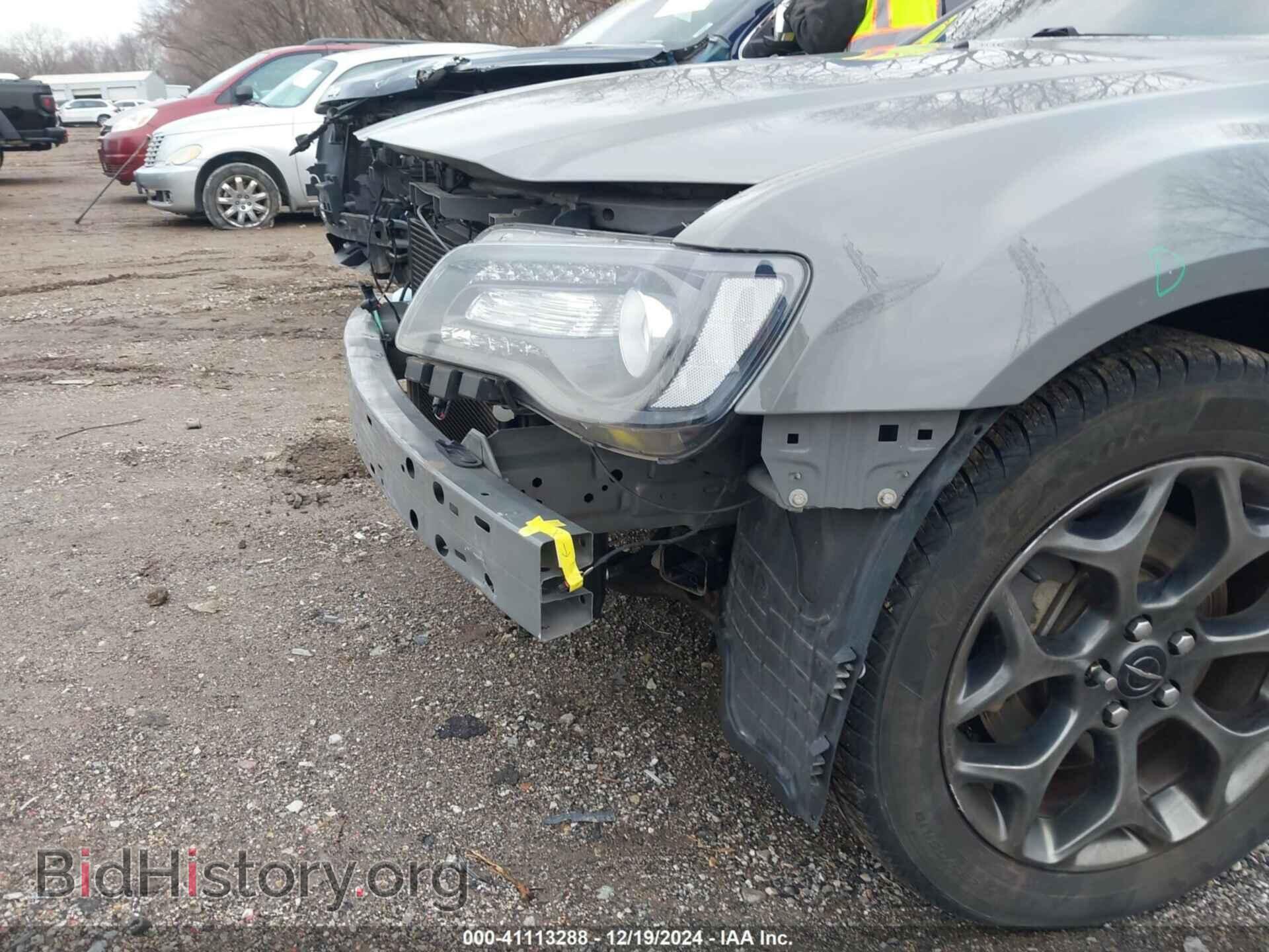 2017 CHRYSLER 300 - VIN: 2C3CCAGG7HH622281 - Фото 17