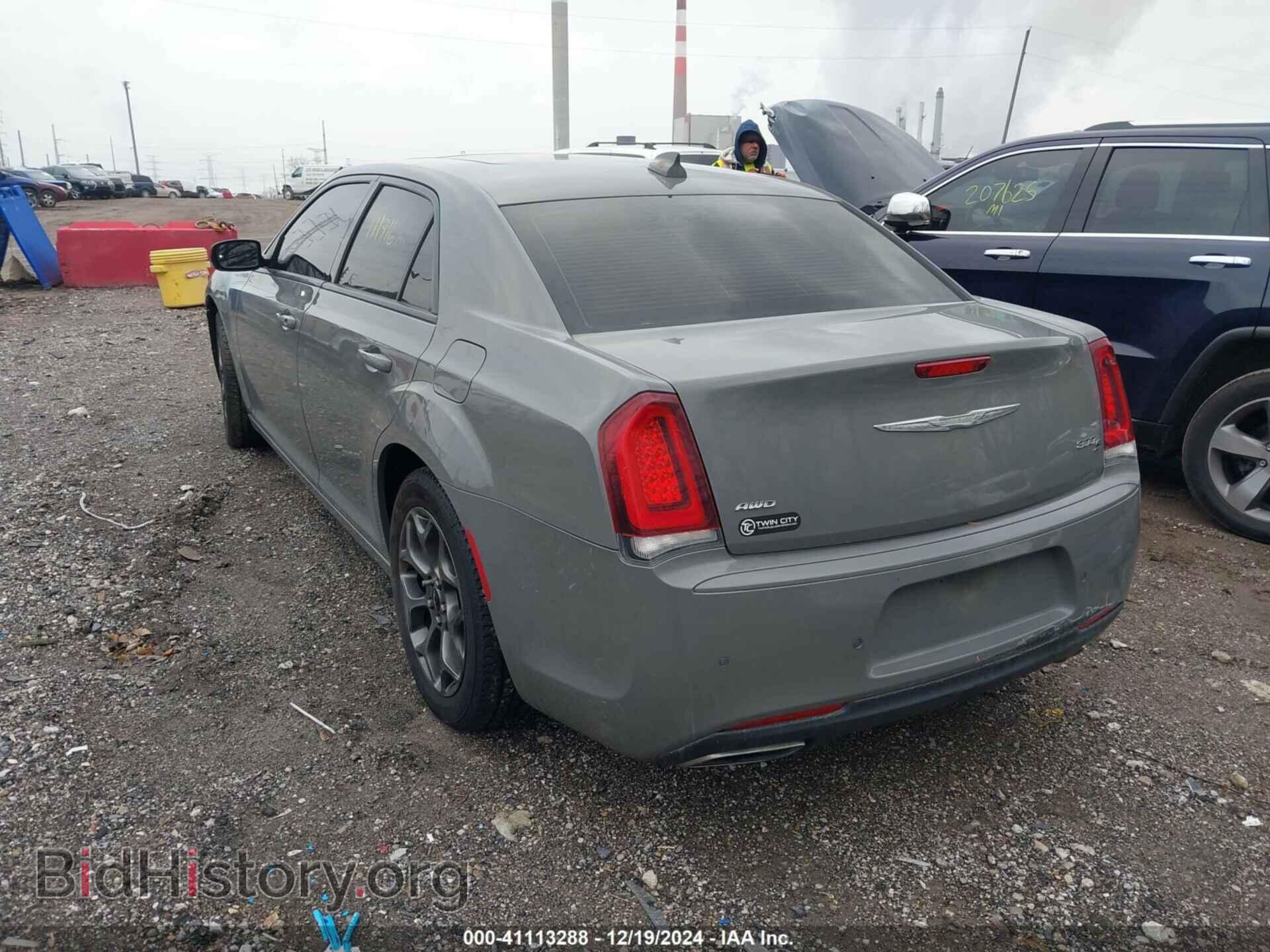 2017 CHRYSLER 300 - VIN: 2C3CCAGG7HH622281 - Фото 3