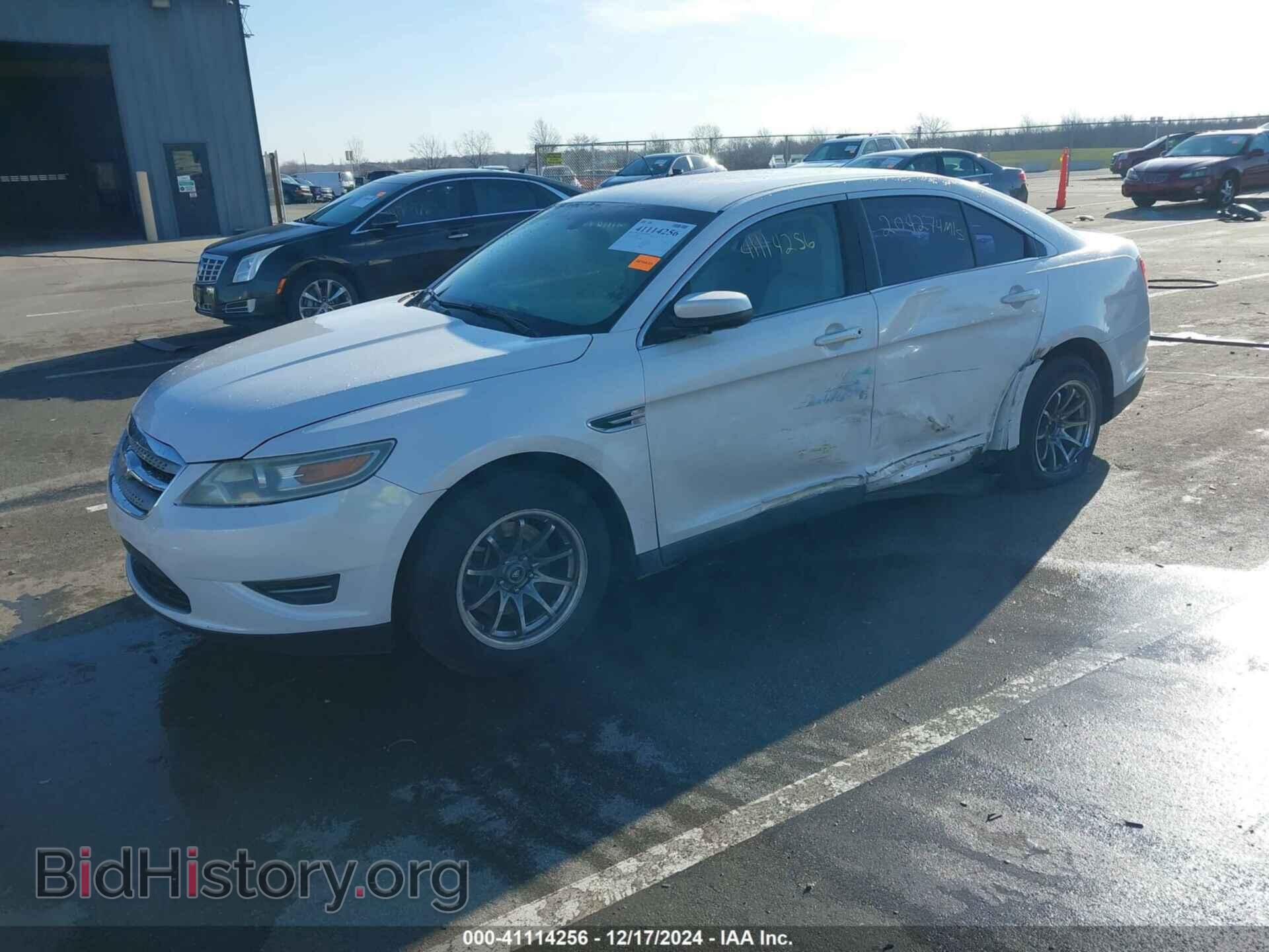 2011 FORD TAURUS - VIN: 1FAHP2EW4BG172863 - Фото 2