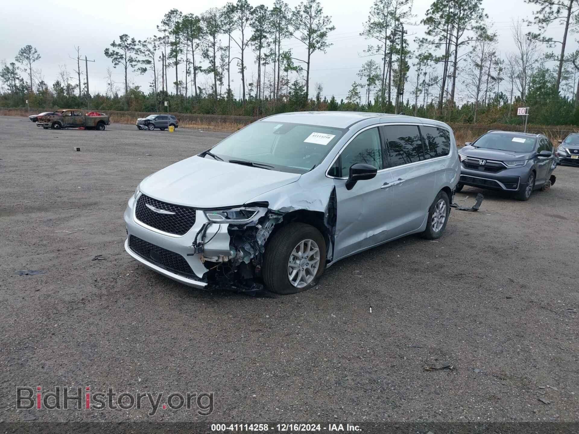 2024 CHRYSLER PACIFICA - VIN: 2C4RC1BG5RR154897 - Фото 2