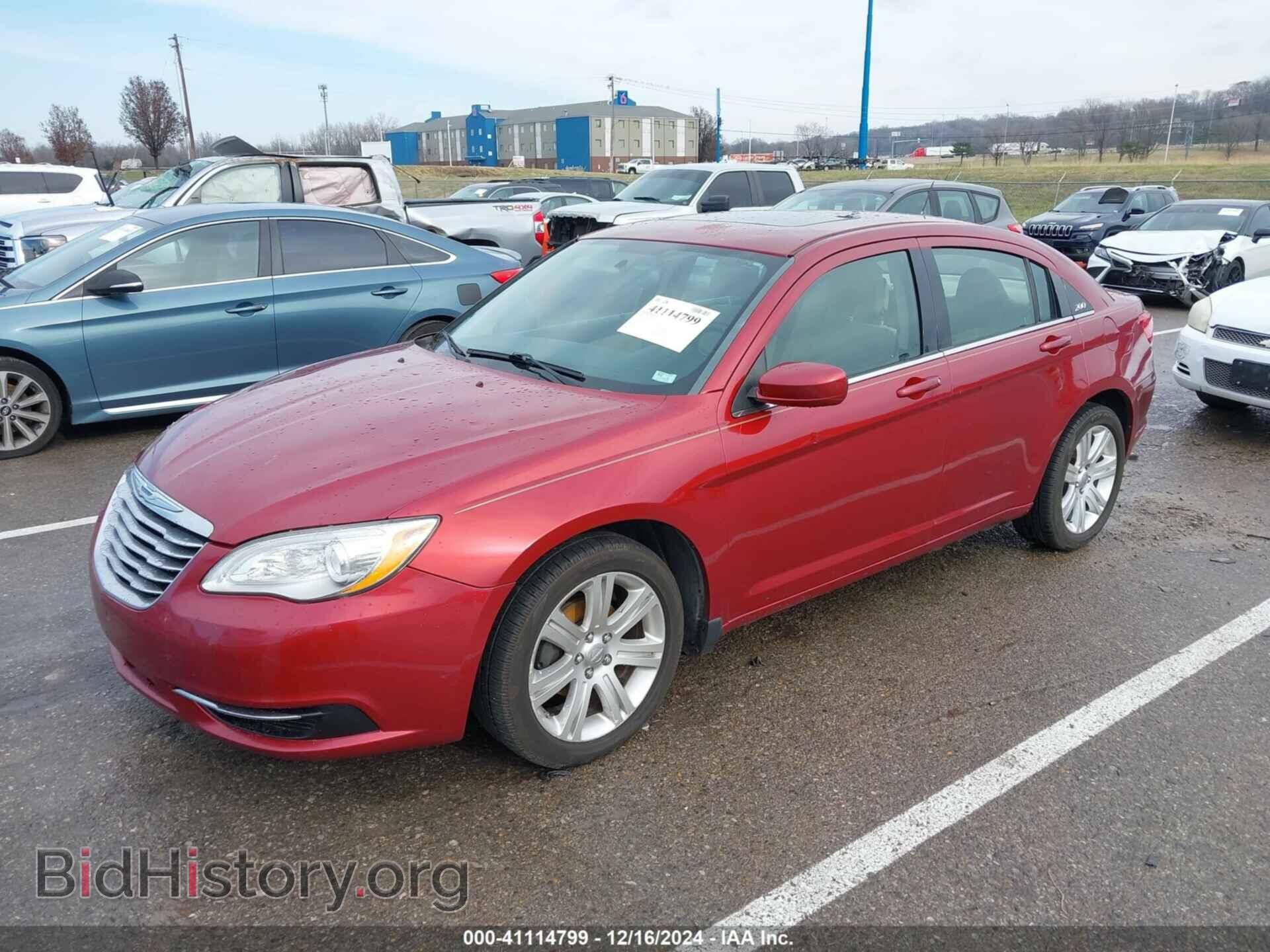 2013 CHRYSLER 200 - VIN: 1C3CCBBB2DN542647 - Photo 2