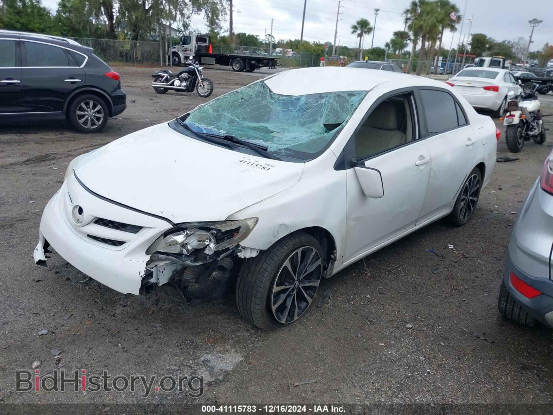 2011 TOYOTA COROLLA - VIN: 2T1BU4EE2BC574889 - Фото 2