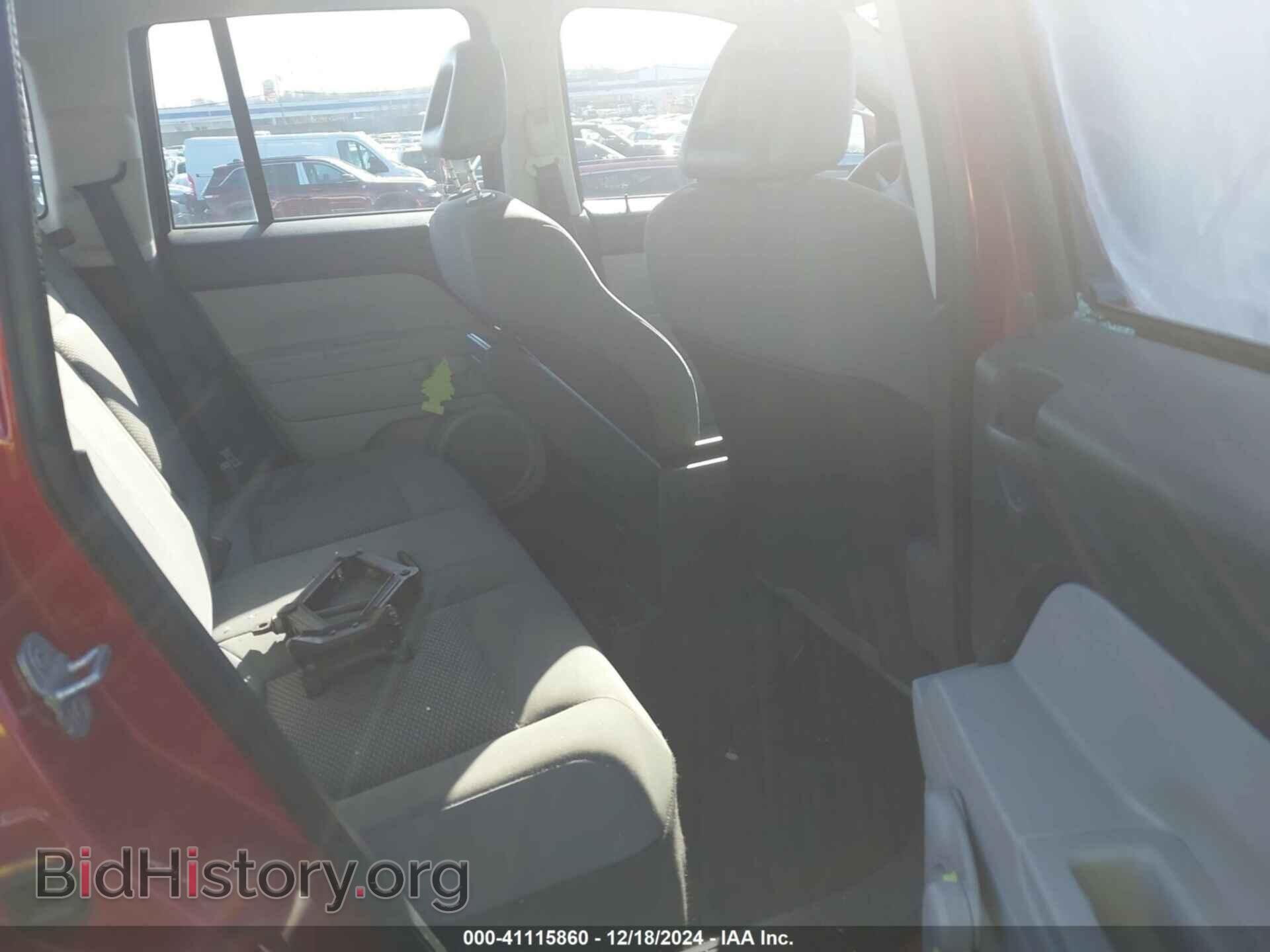2007 JEEP COMPASS - VIN: 1J8FT47037D295749 - Фото 8