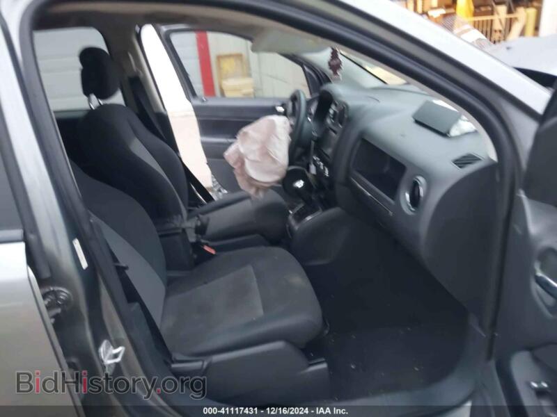 2012 Jeep COMPASS (VIN 1C4NJCBA2CD504220) — фото 5 из 11