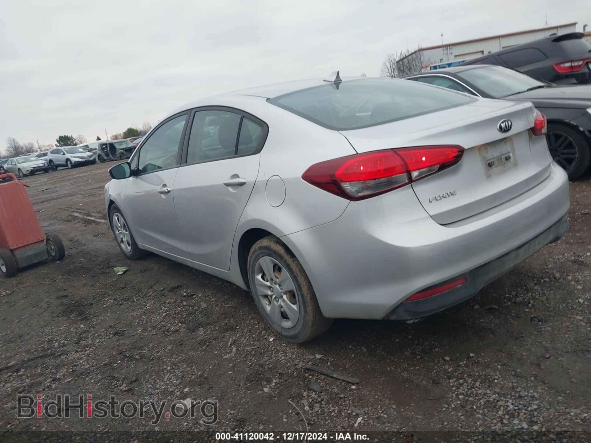 2017 KIA FORTE - VIN: 3KPFK4A78HE059050 - Фото 3