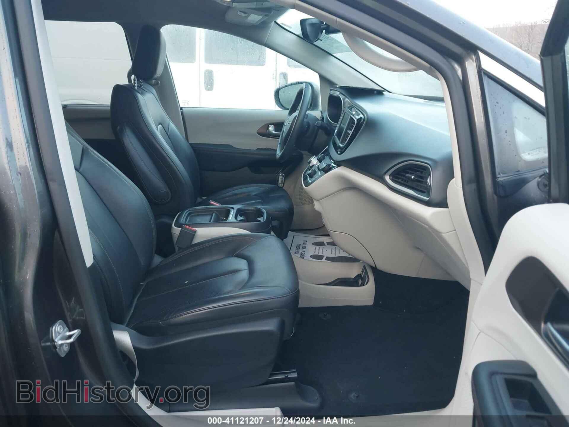 2018 CHRYSLER PACIFICA - VIN: 2C4RC1BG1JR100498 - Photo 5