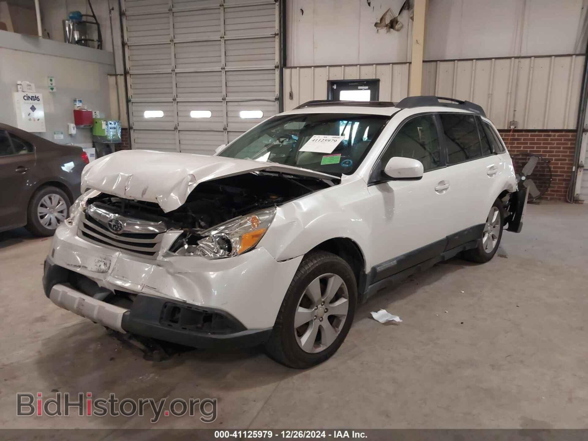 2011 SUBARU OUTBACK - VIN: 4S4BRDLC7B2368237 - Фото 2