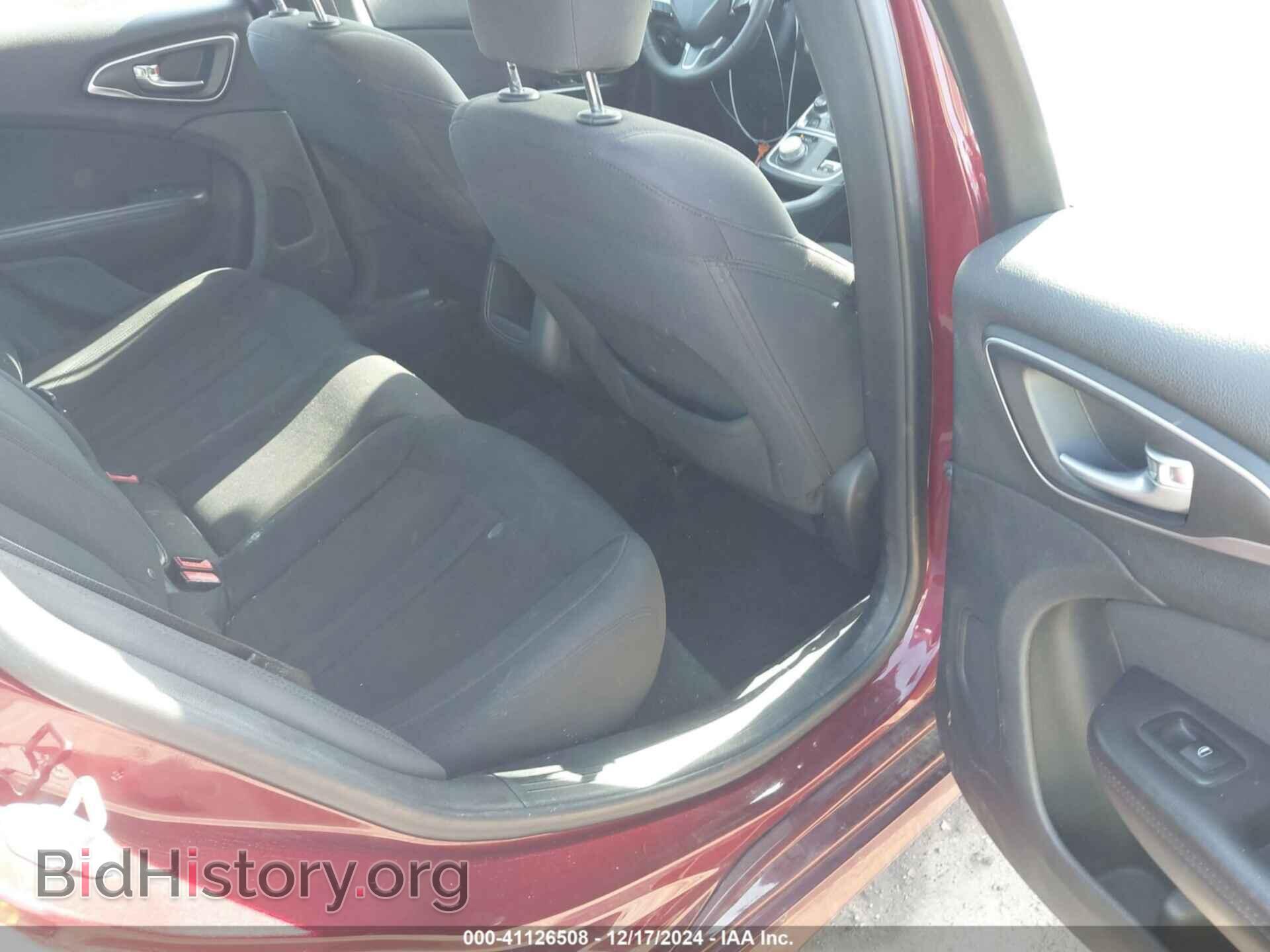 2015 CHRYSLER 200 - VIN: 1C3CCCAB3FN570323 - Фото 8