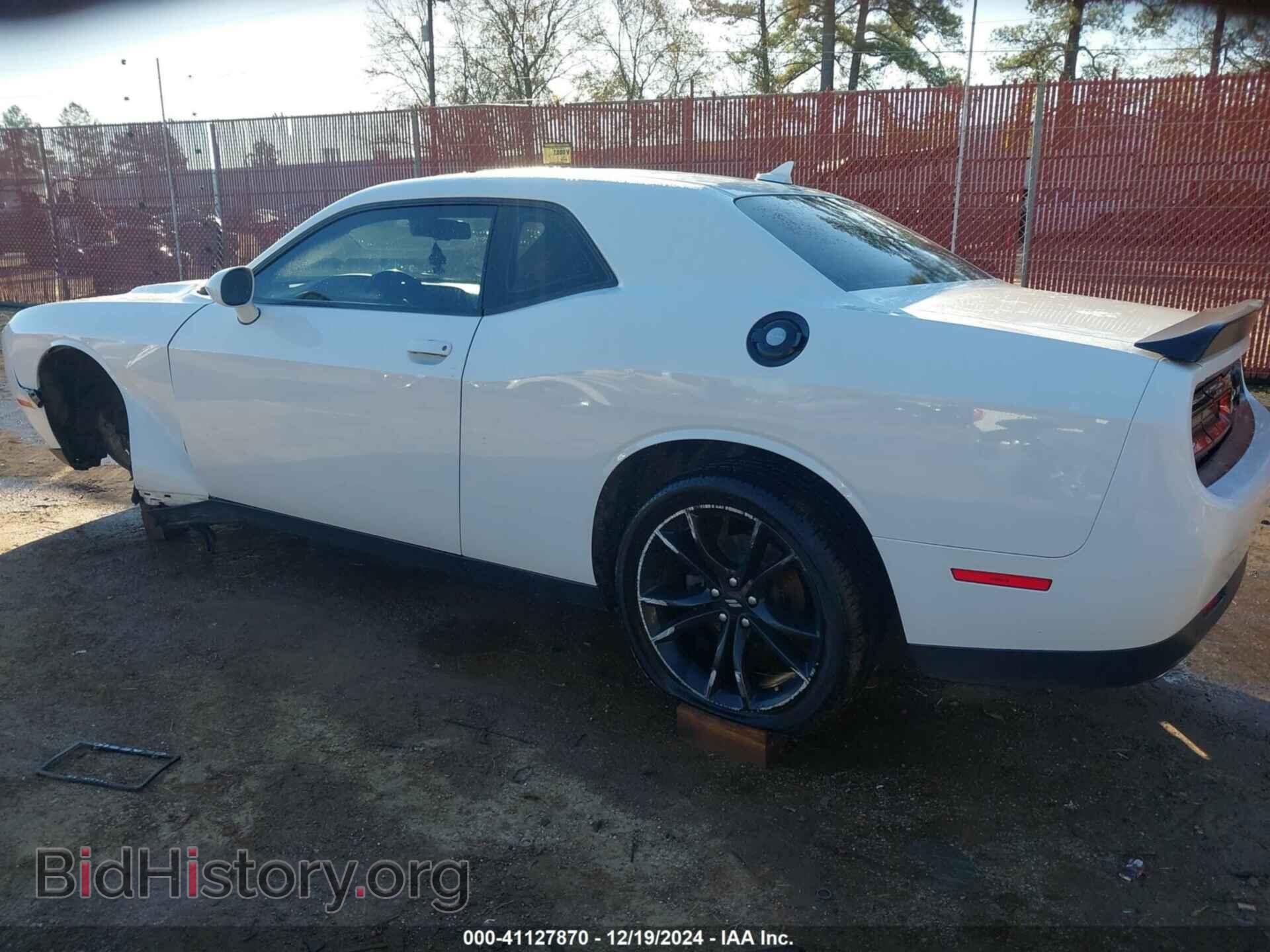 2018 DODGE CHALLENGER - VIN: 2C3CDZAG3JH199404 - Фото 3