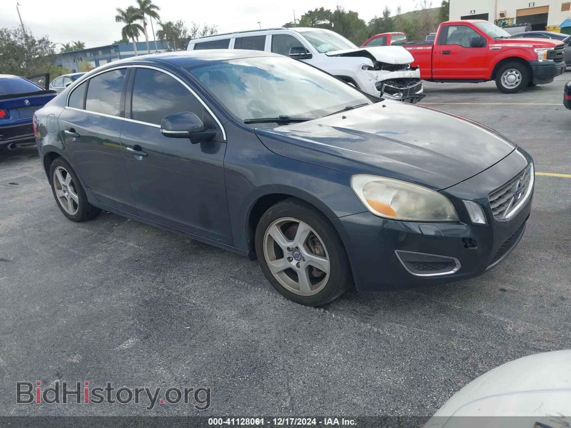 Фотография YV1612FS0D2188986 - VOLVO S60 2013