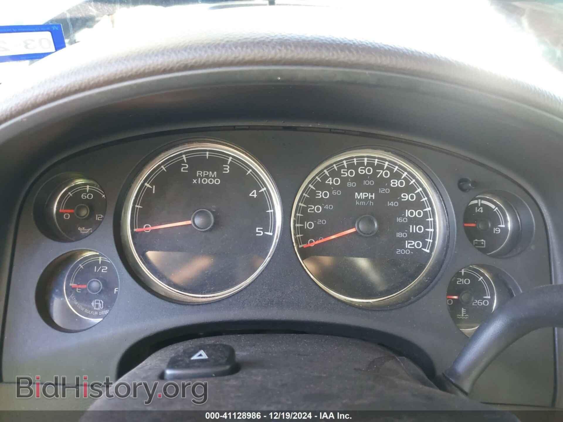 2013 GMC SIERRA - VIN: 1GT426C84DF238095 - Фото 5