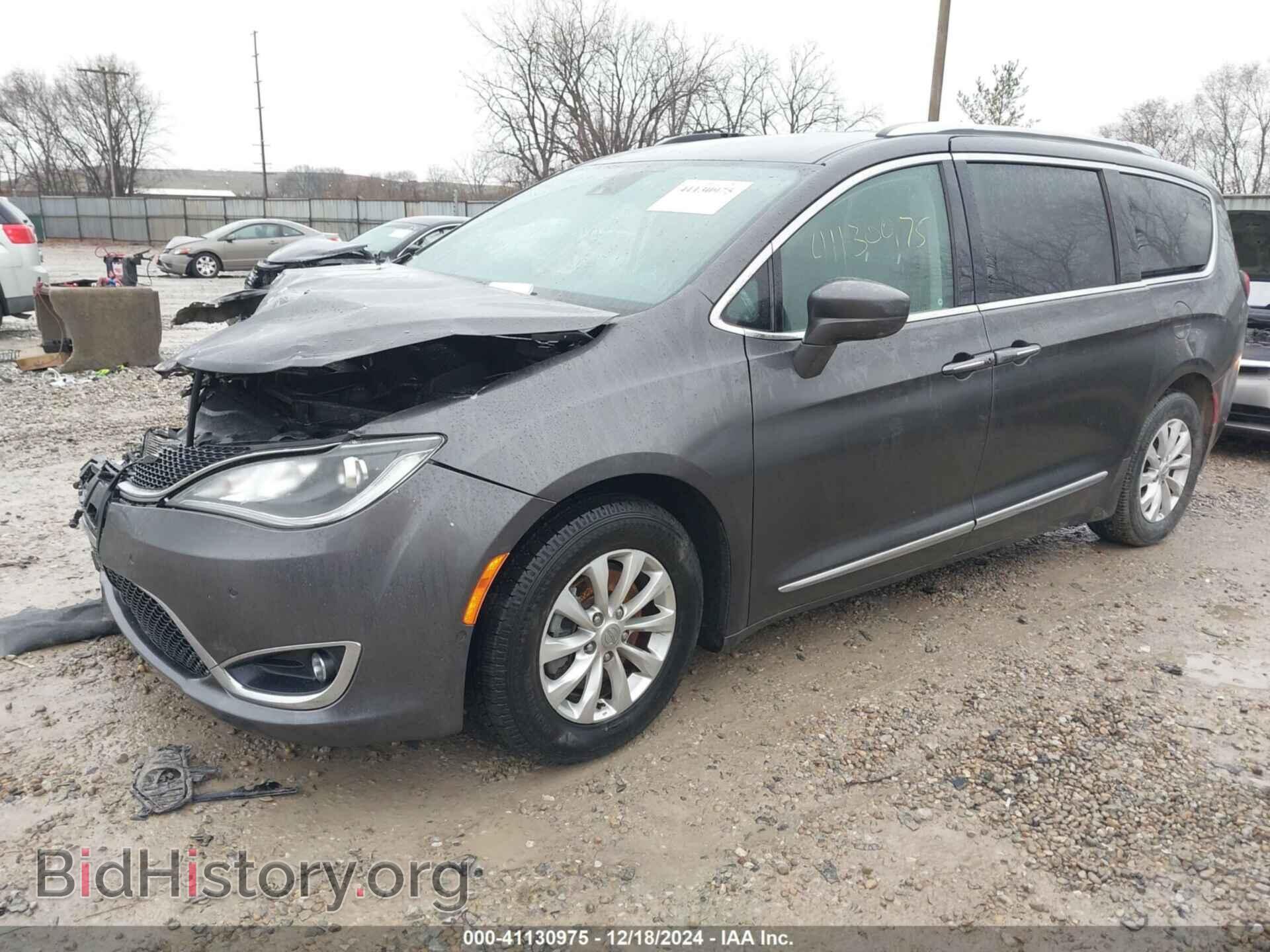 2019 CHRYSLER PACIFICA - VIN: 2C4RC1BGXKR715357 - Фото 2