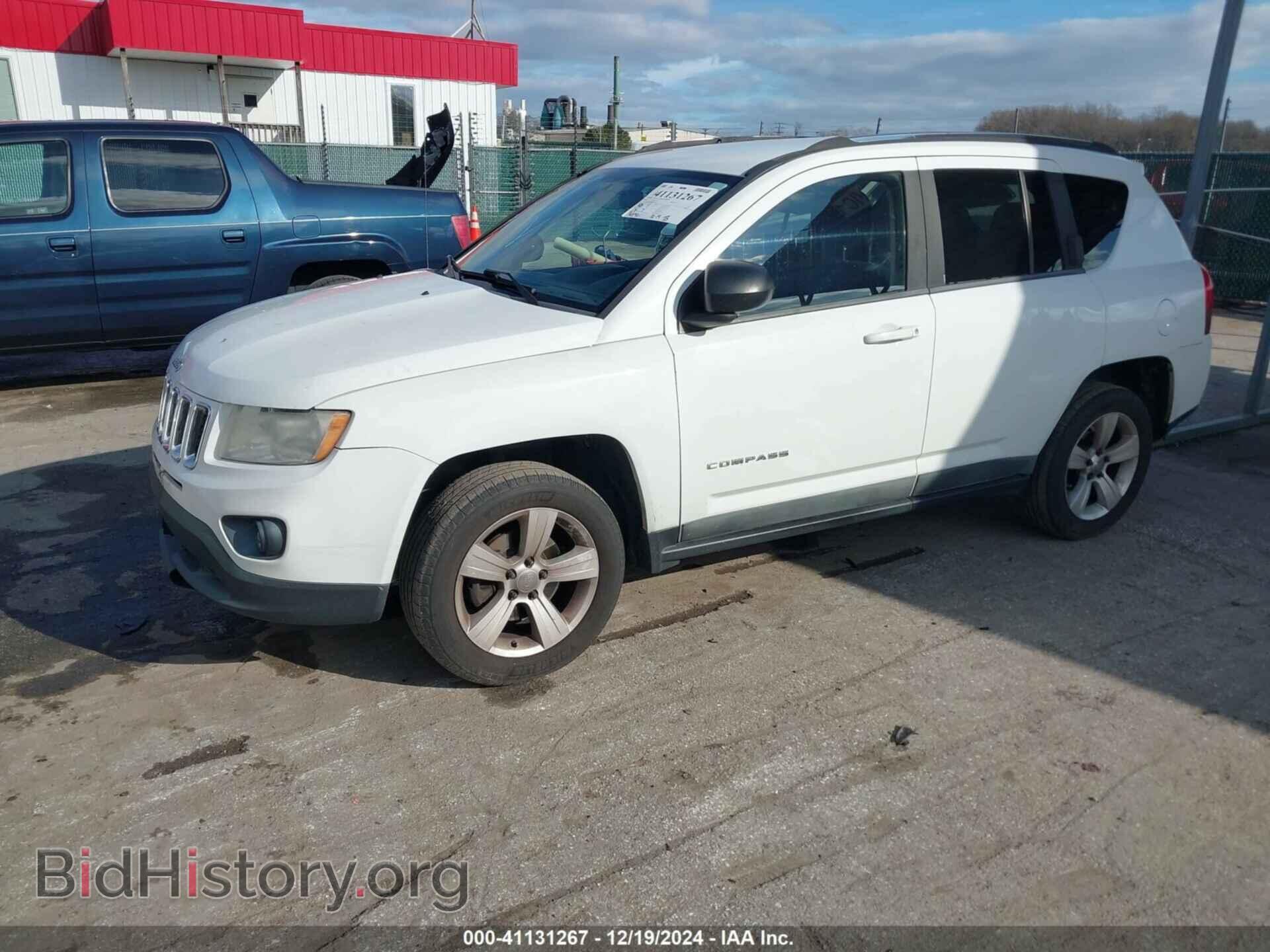 2011 JEEP COMPASS - VIN: 1J4NF1FB5BD183288 - Фото 2