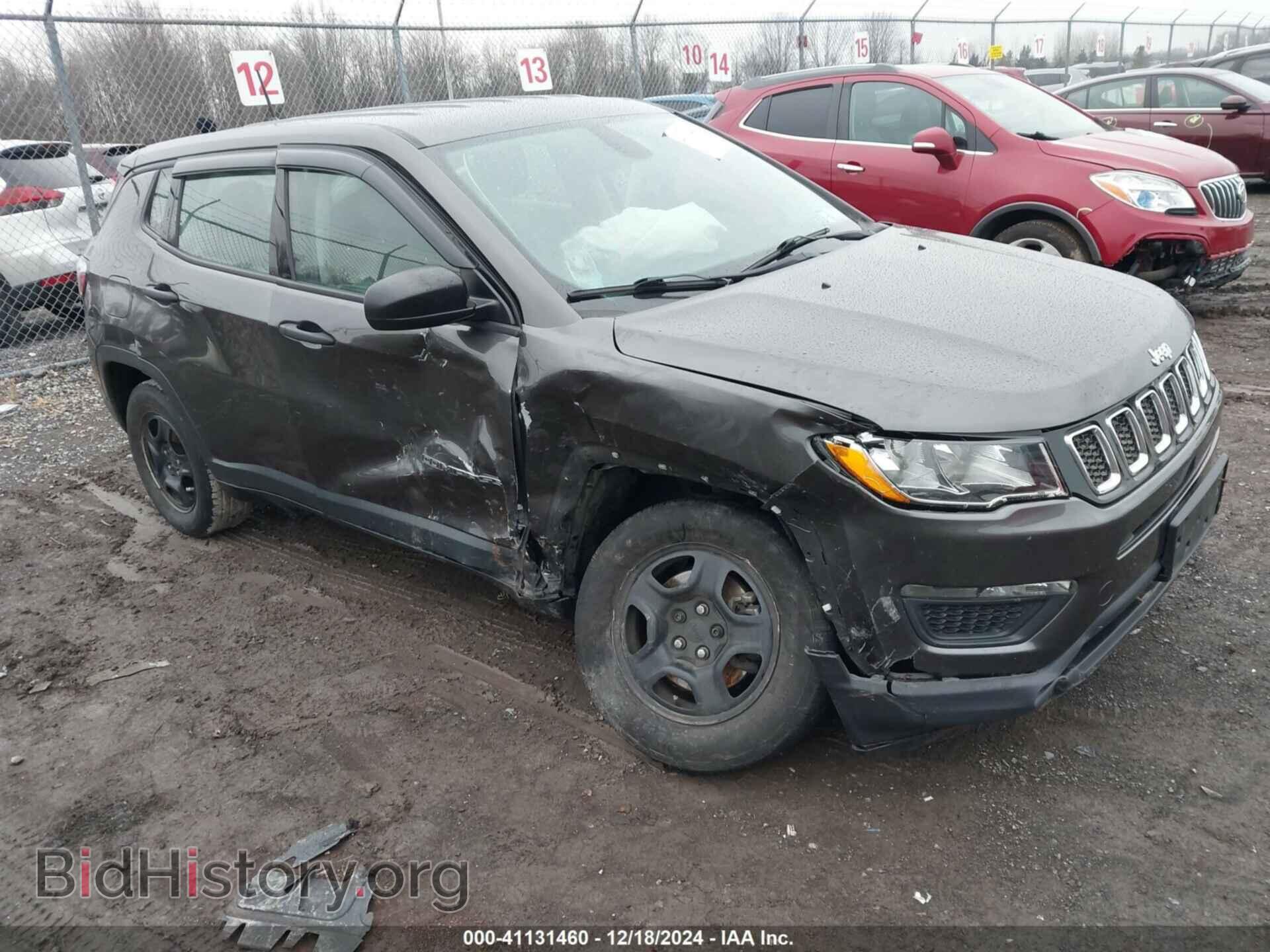 Photo 3C4NJCAB1JT287017 - JEEP COMPASS 2018