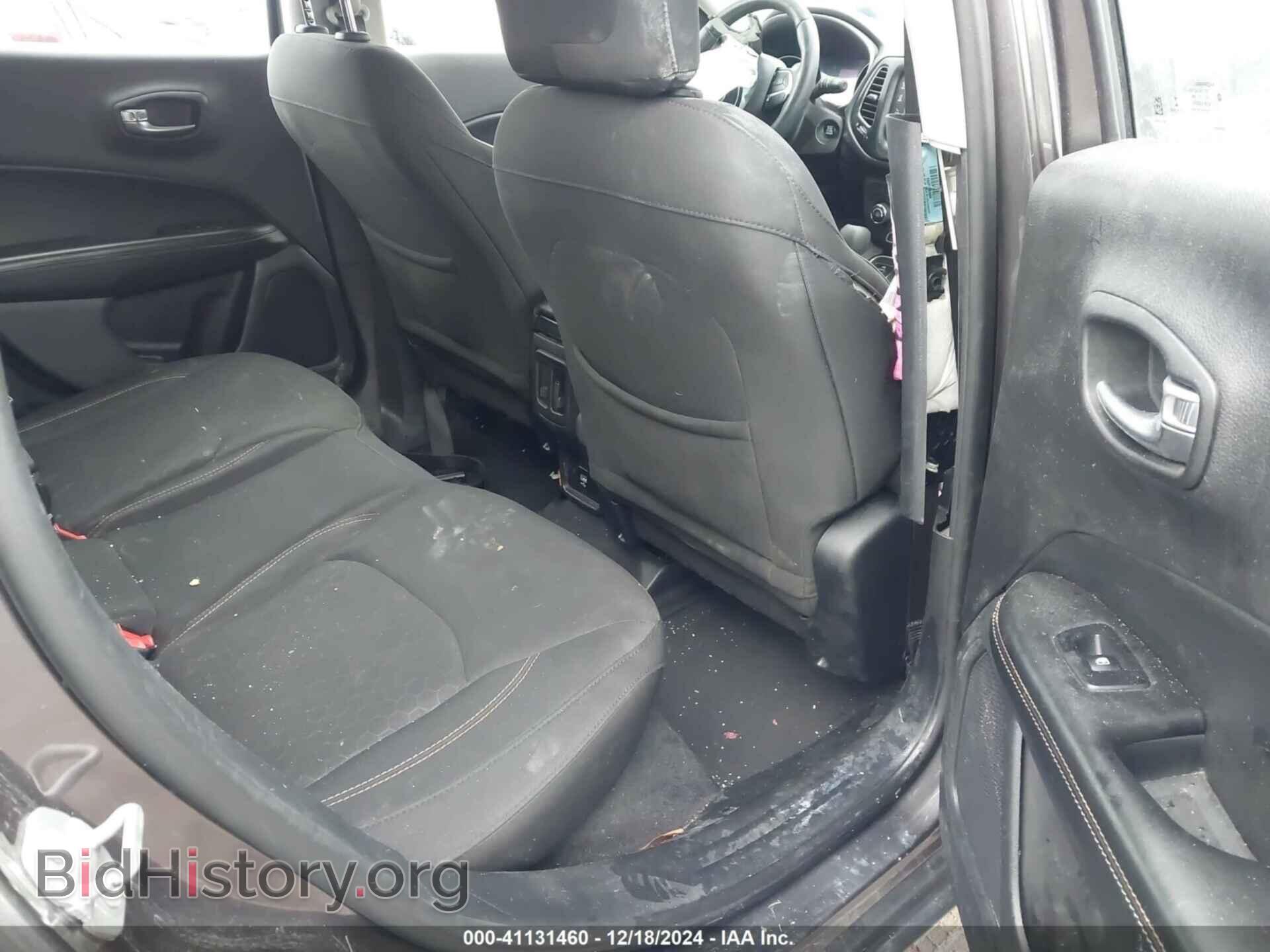 2018 JEEP COMPASS - VIN: 3C4NJCAB1JT287017 - Фото 8